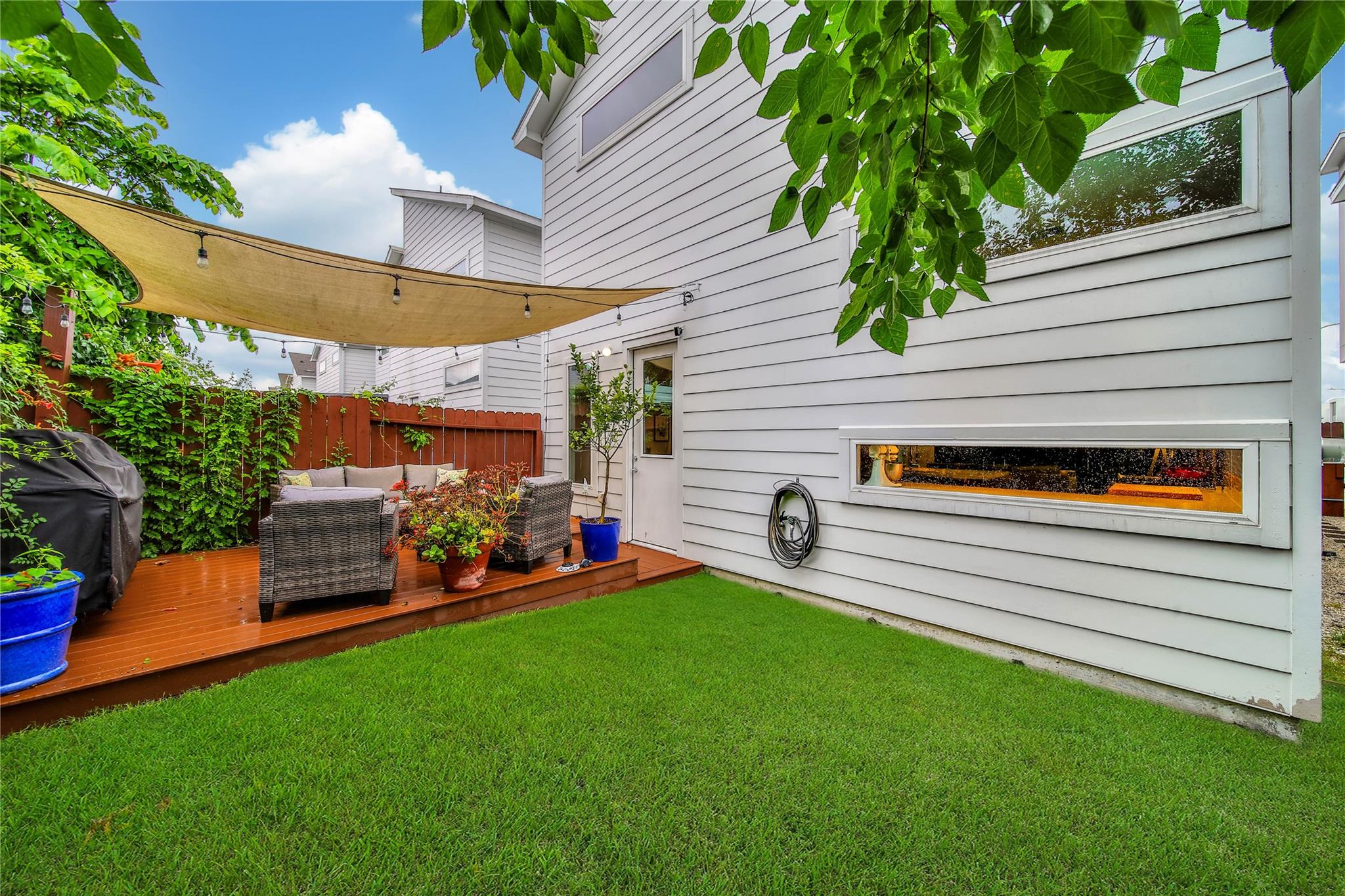 5411 Robusto Place