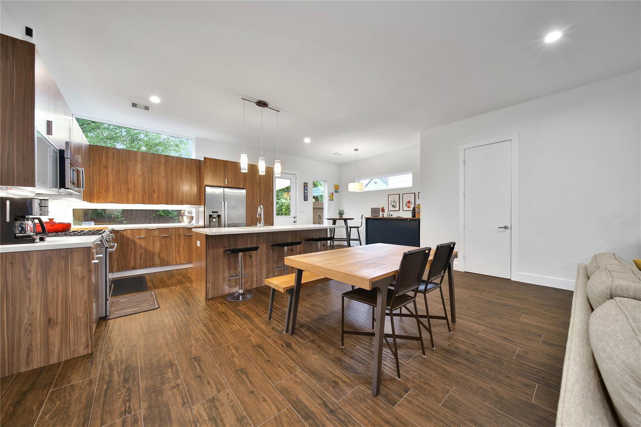 5411 Robusto Place