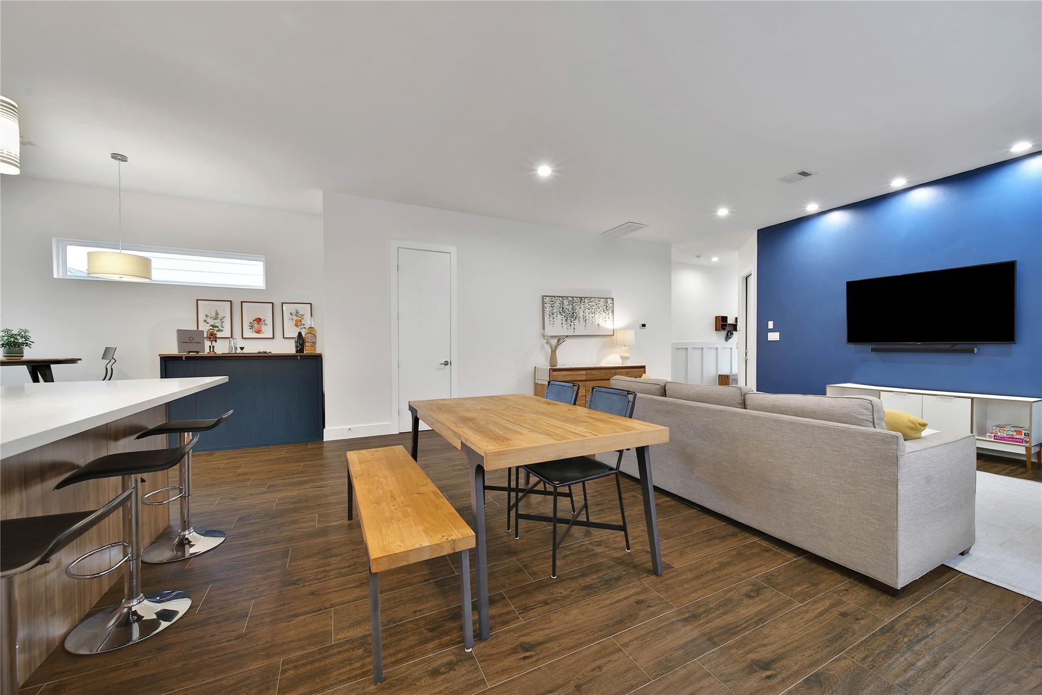 5411 Robusto Place