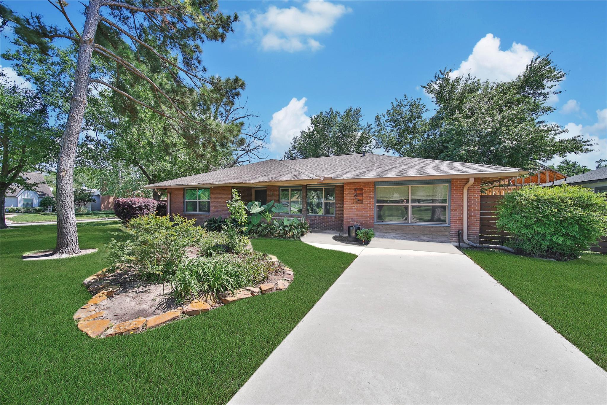 4401 Brookwoods Drive