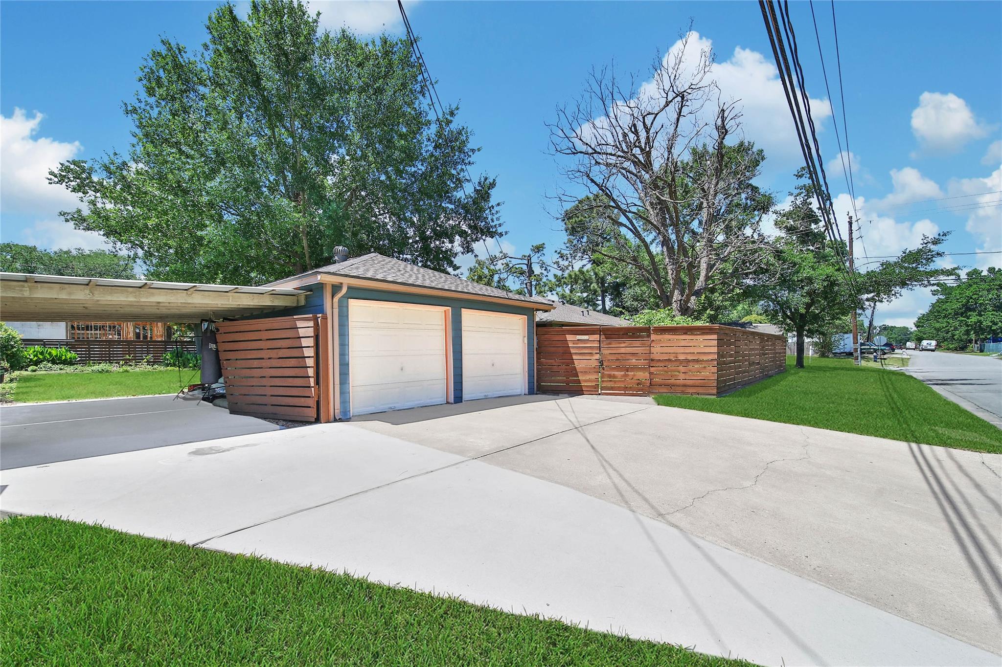 4401 Brookwoods Drive