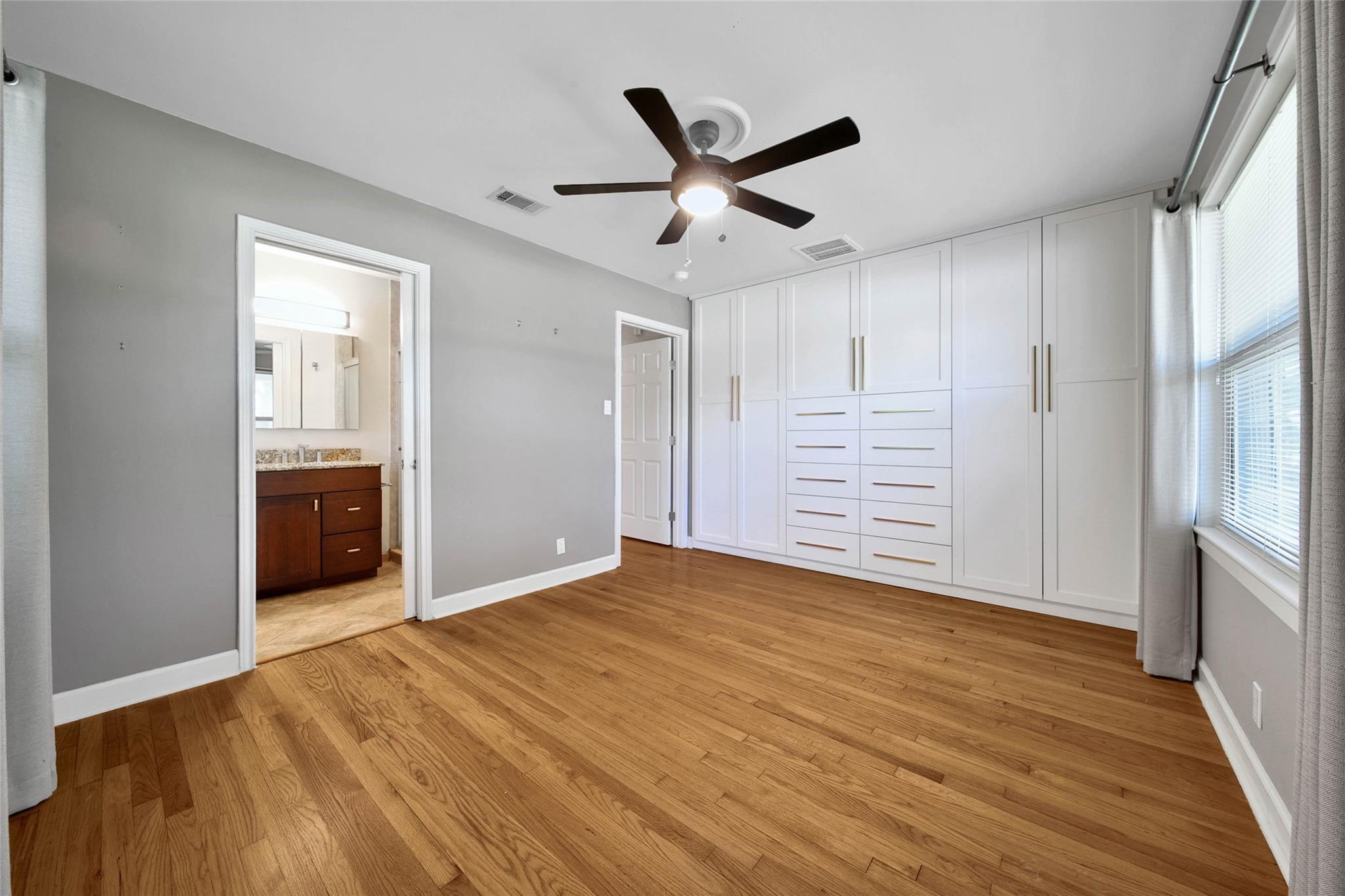 4401 Brookwoods Drive