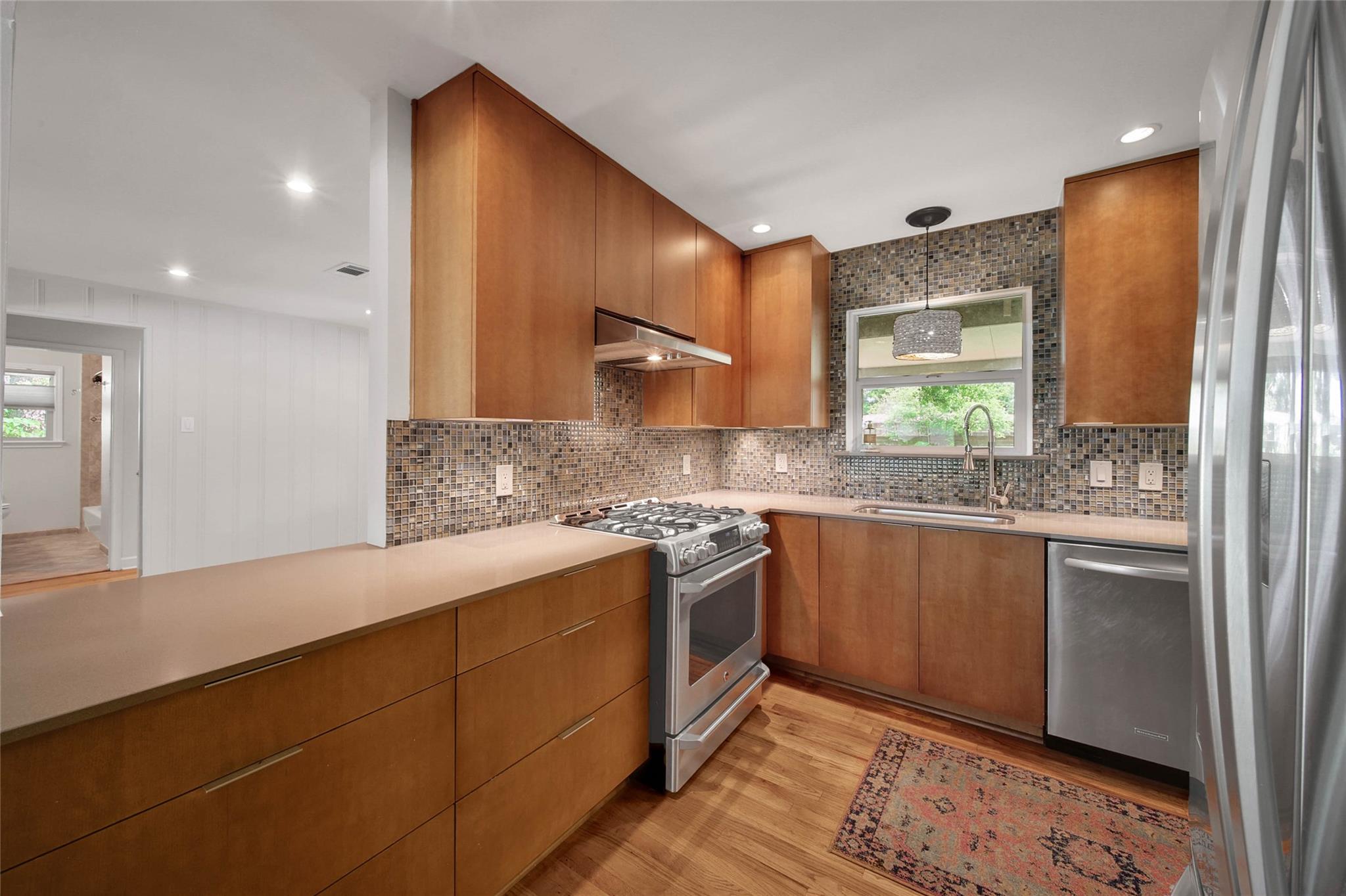 4401 Brookwoods Drive