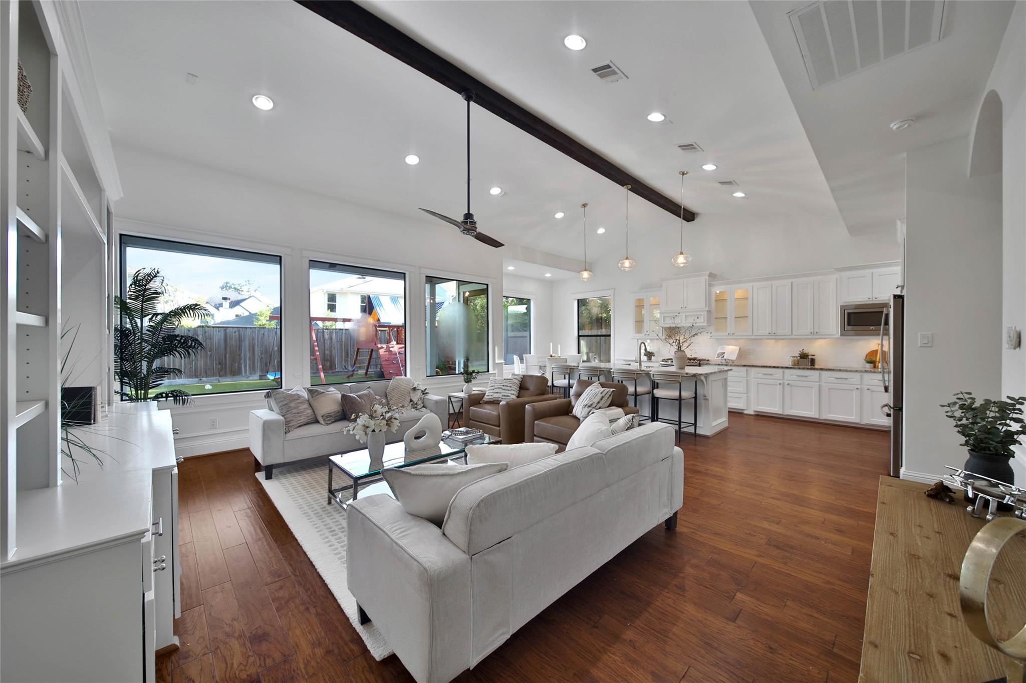 1236 Chamboard Lane