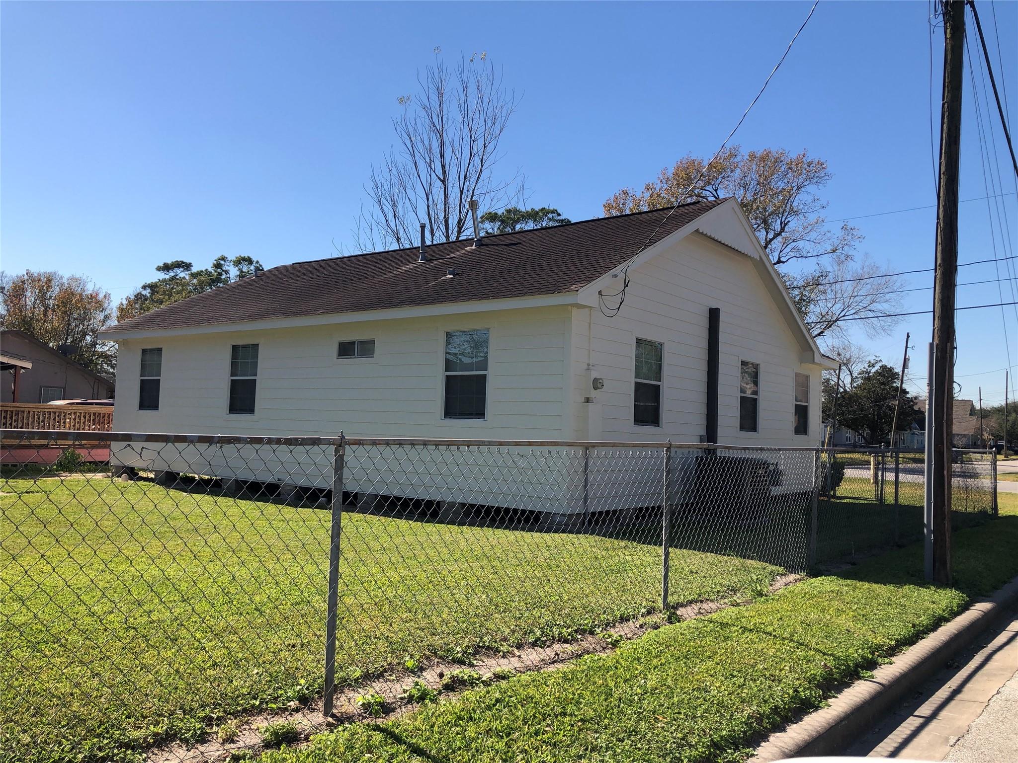 5716 Robertson Street, Houston