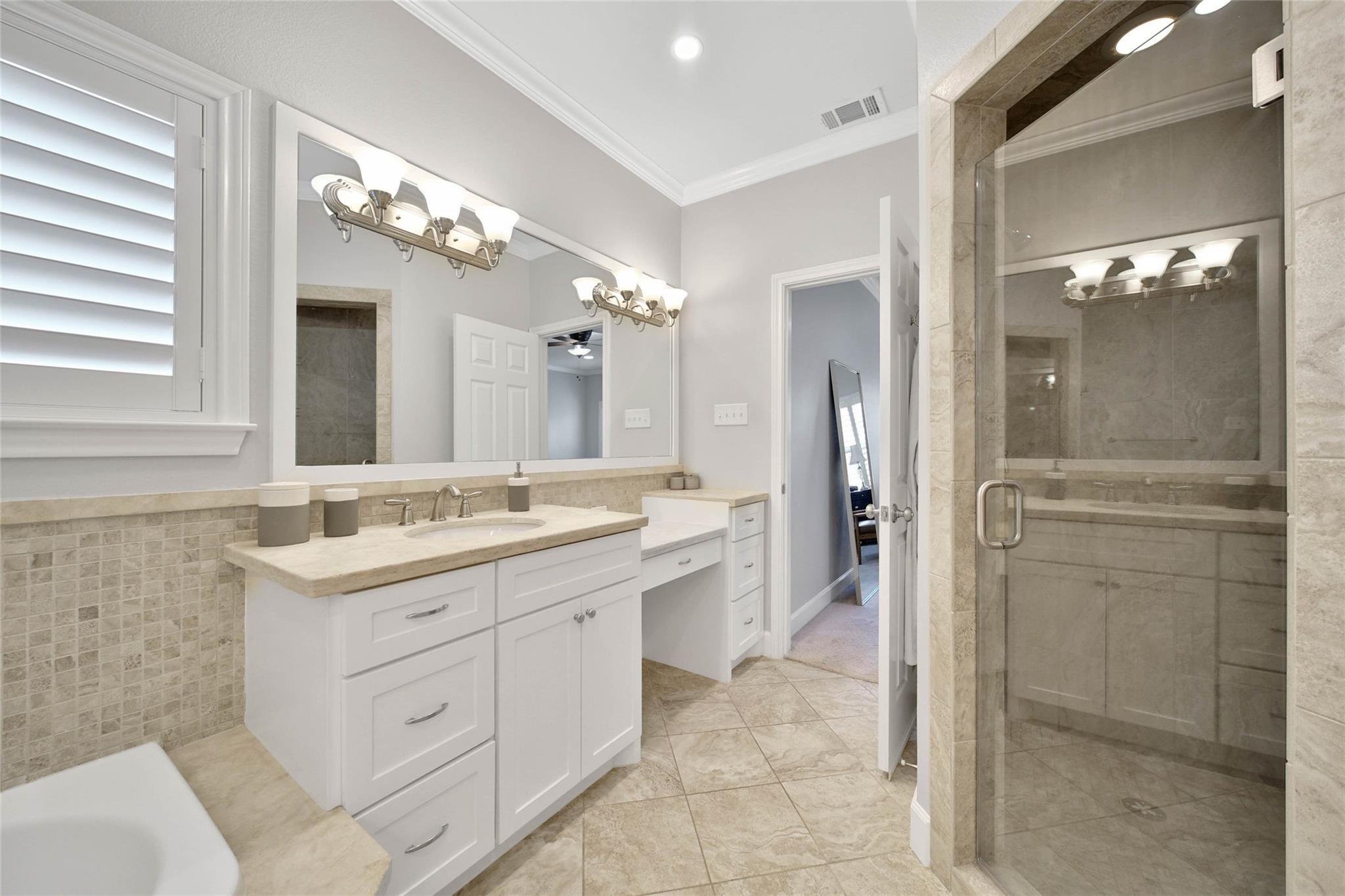 1642 Richelieu Lane