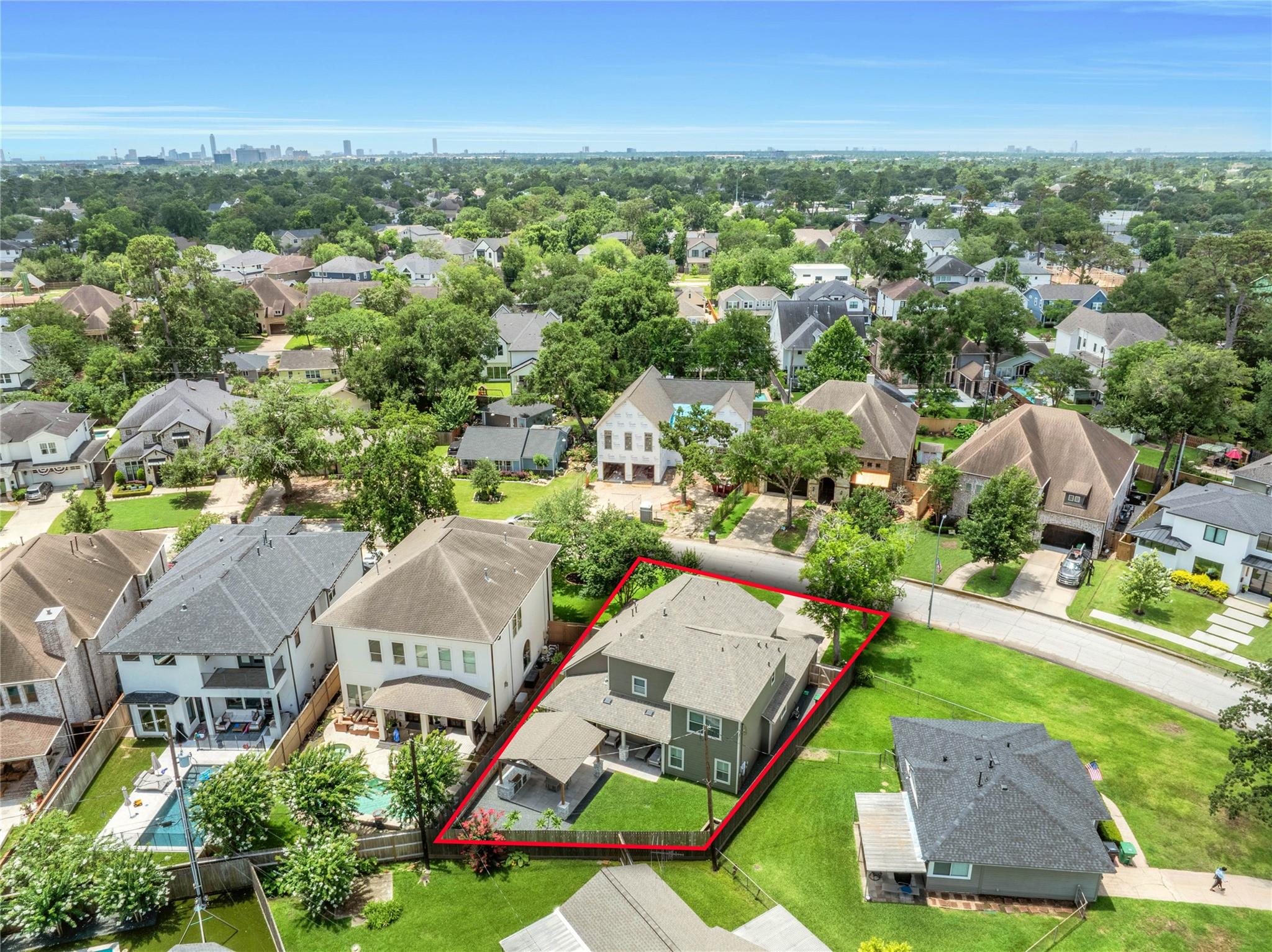 1642 Richelieu Lane