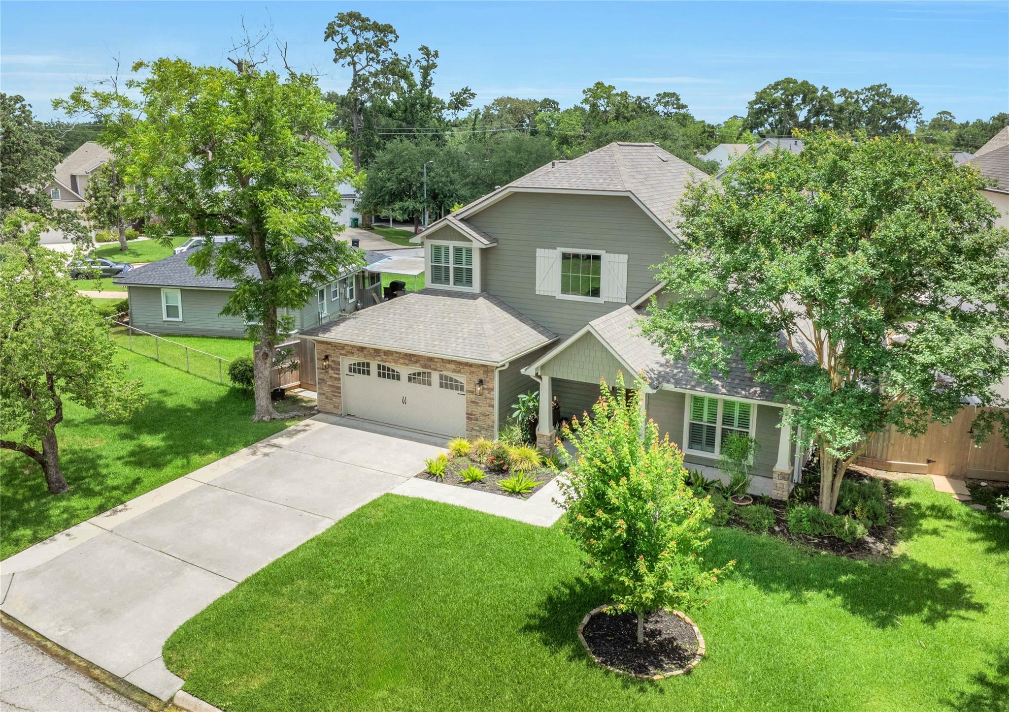 1642 Richelieu Lane