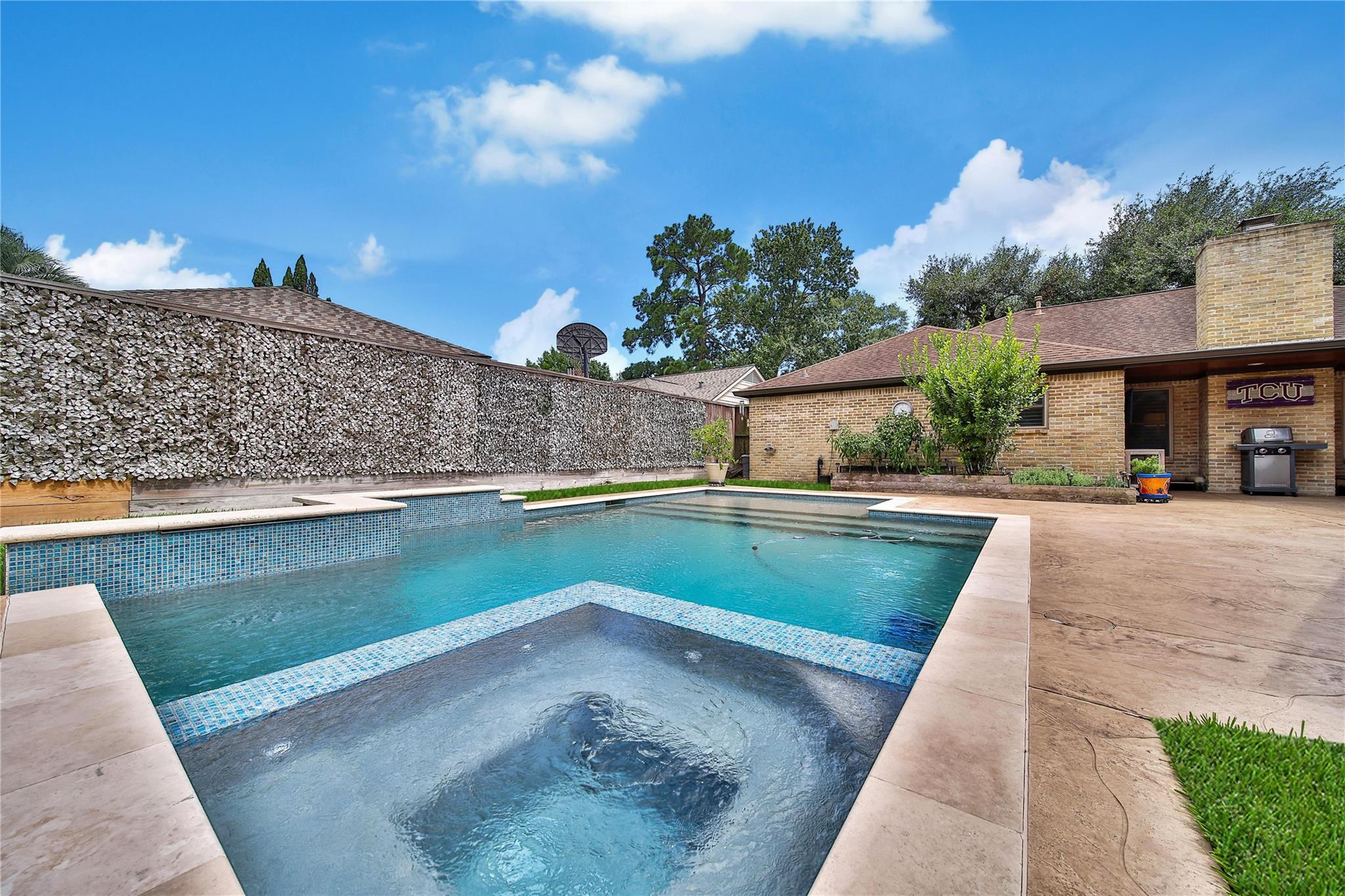 1014 Richelieu Lane