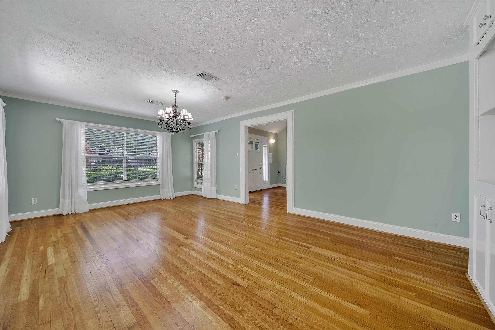 1583 Sue Barnett Drive