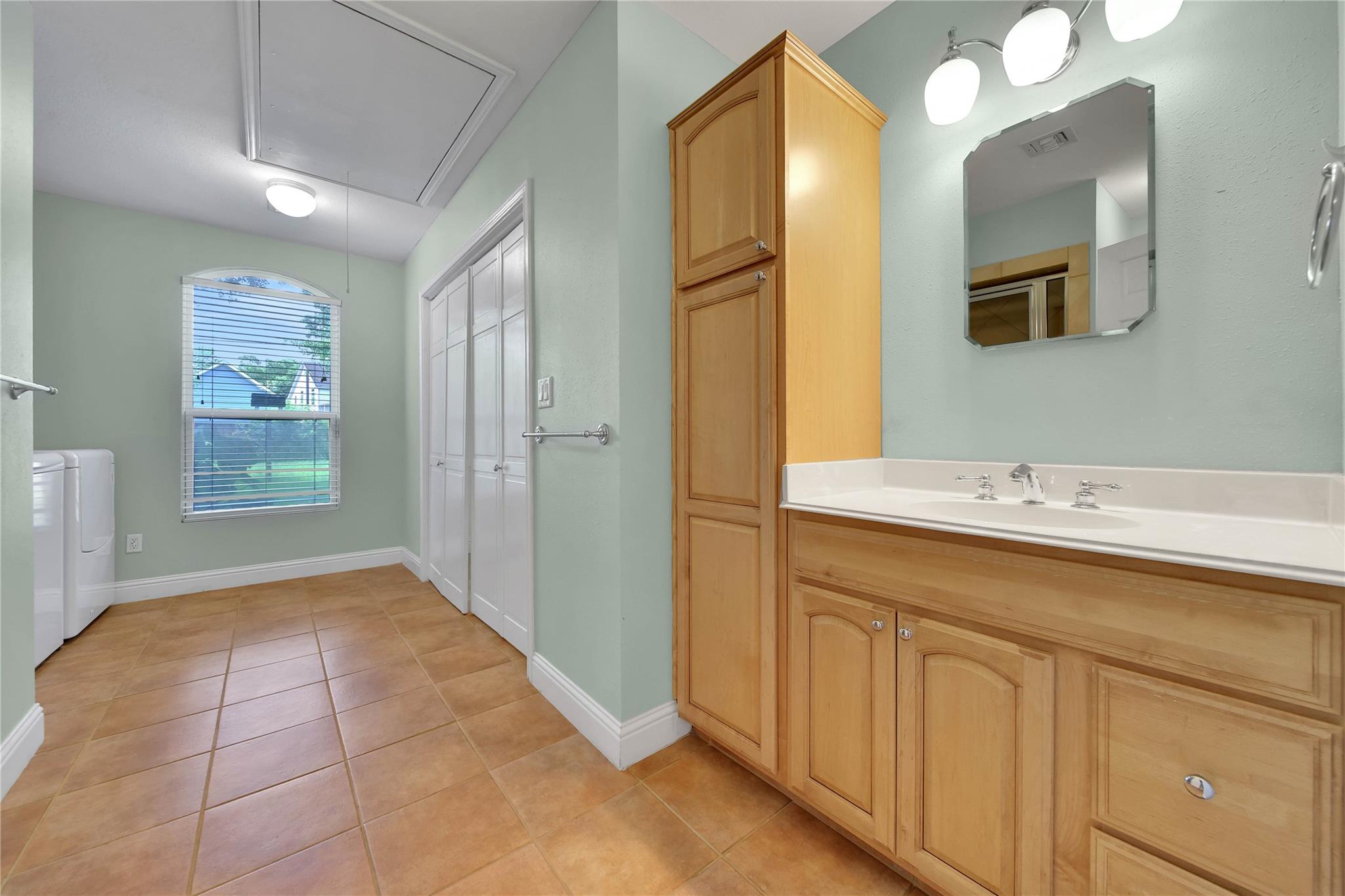 1583 Sue Barnett Drive