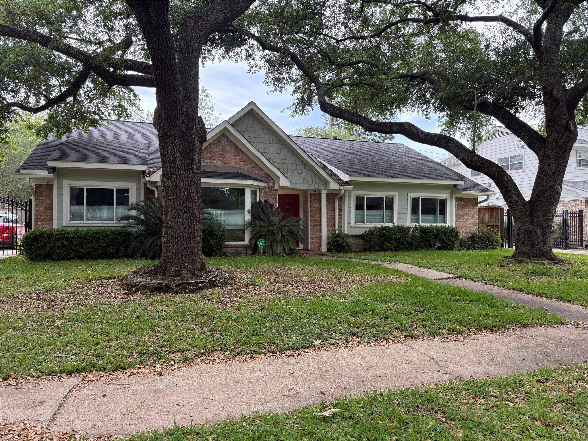 1010 Candlelight Lane