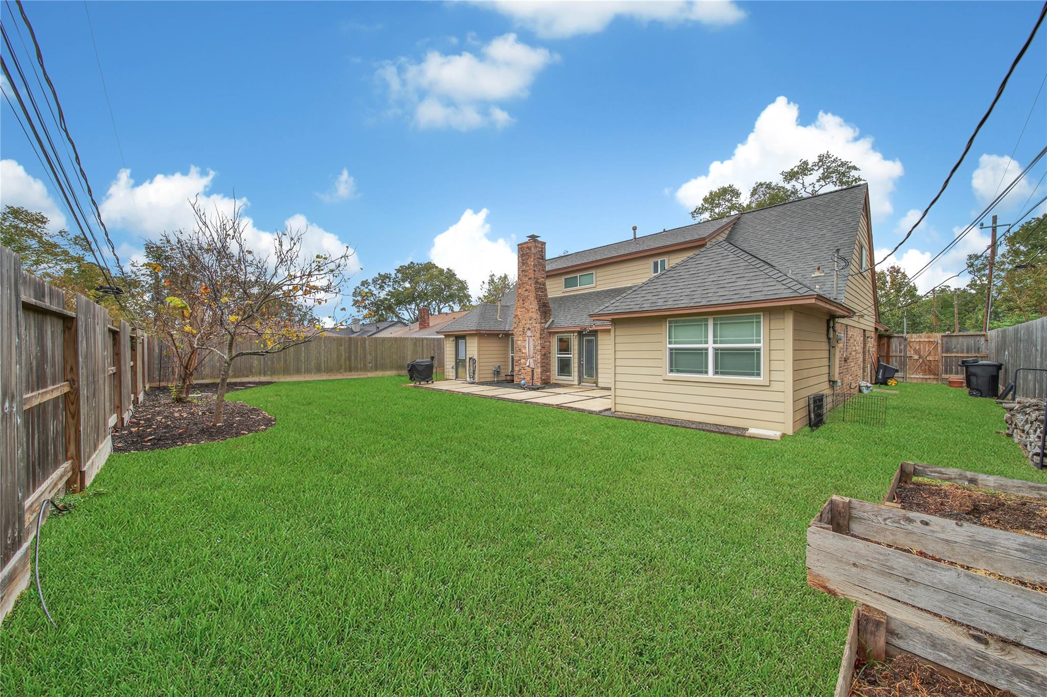 1930 Shadowdale Drive