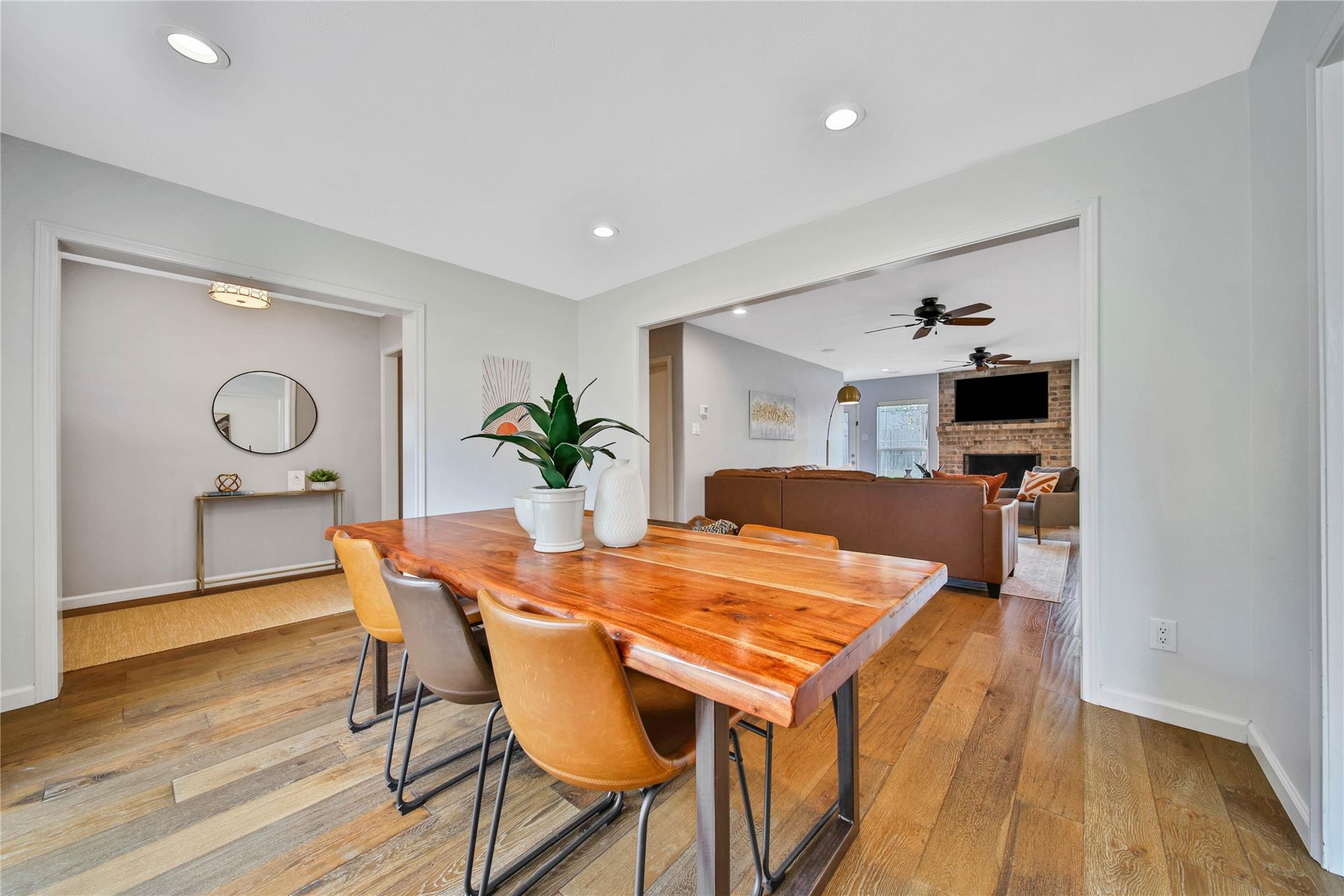 1930 Shadowdale Drive