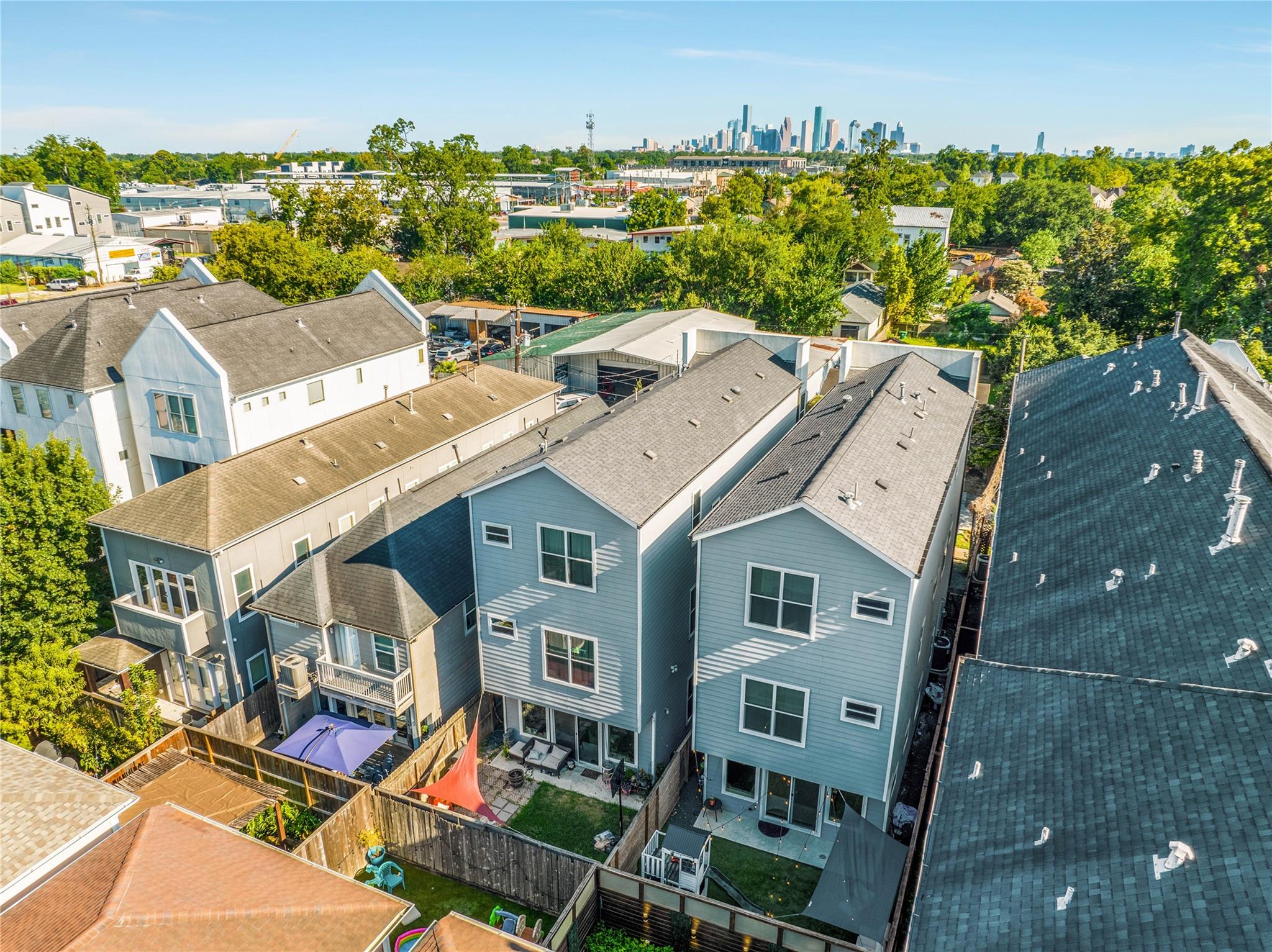 1205 E 28th Street