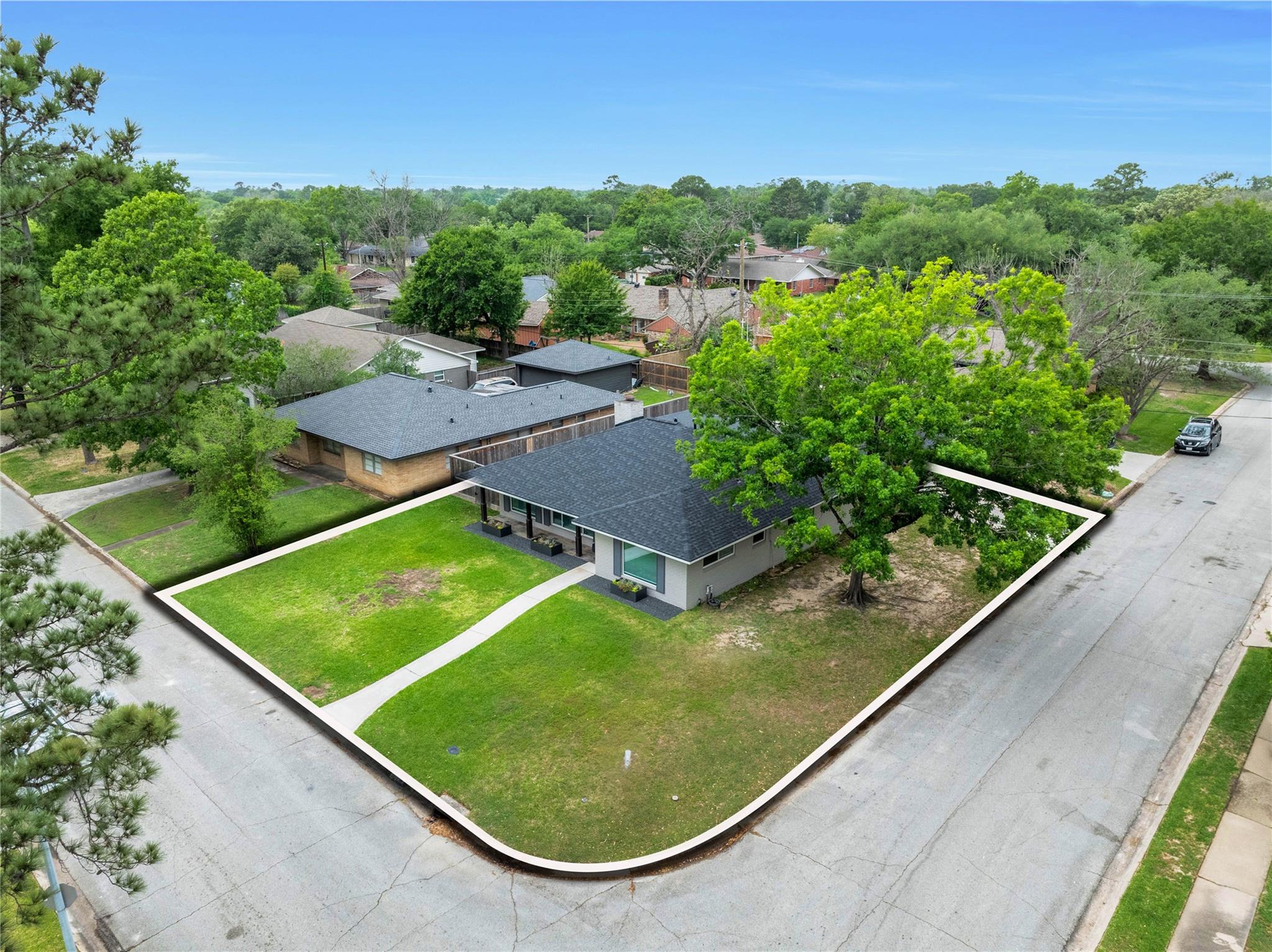 2102 Brimberry Street