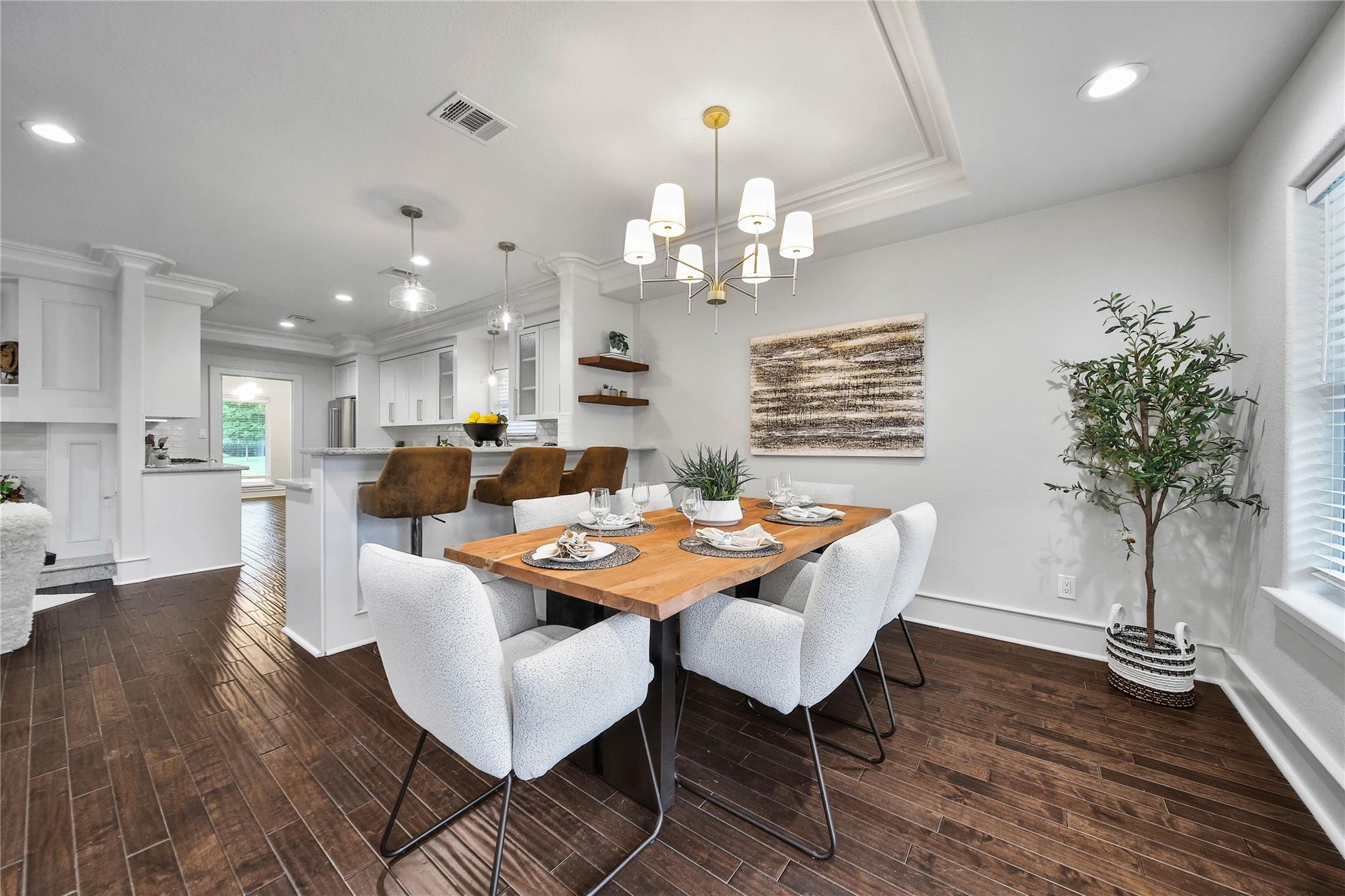 2102 Brimberry Street