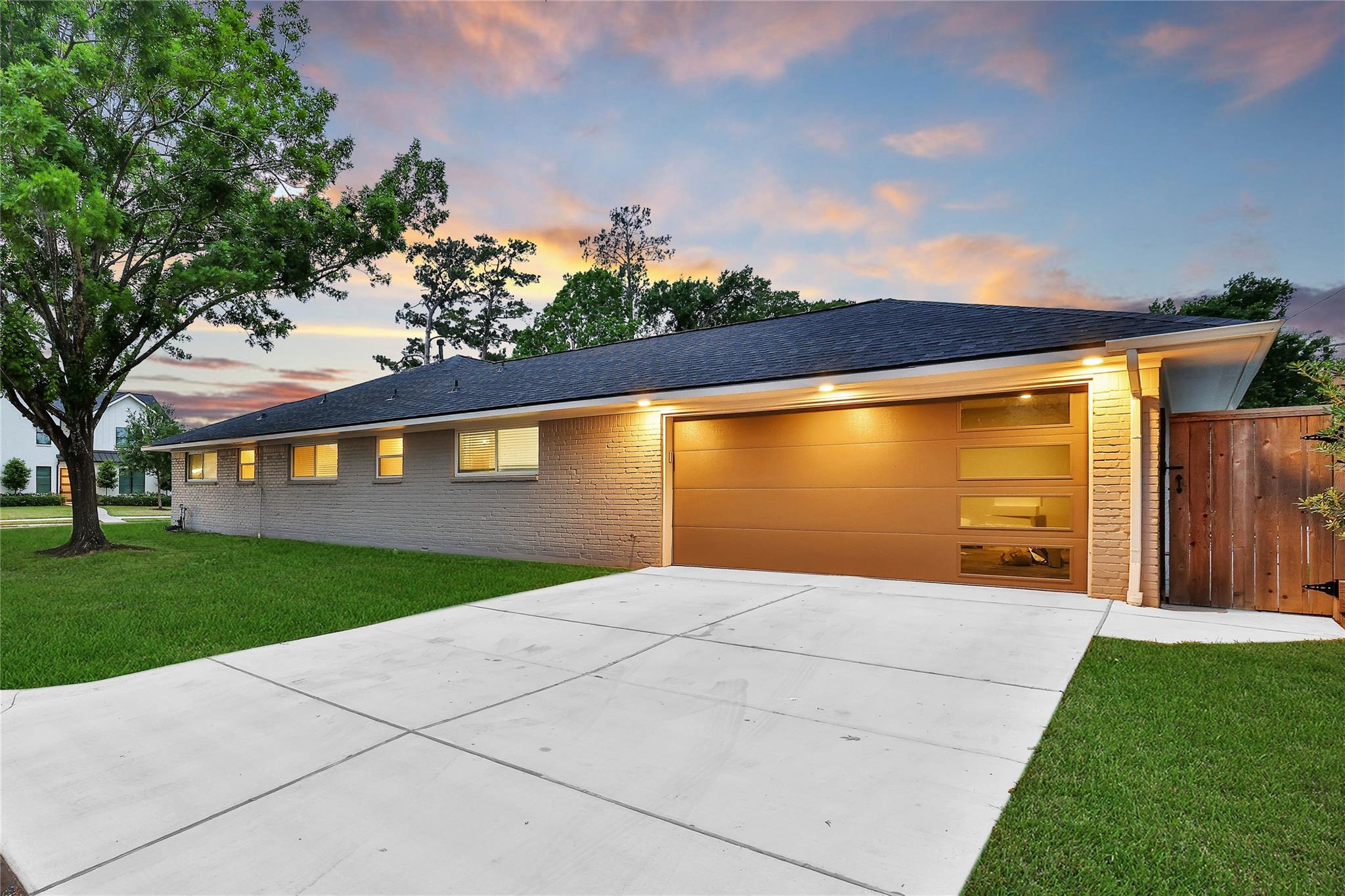 2102 Brimberry Street