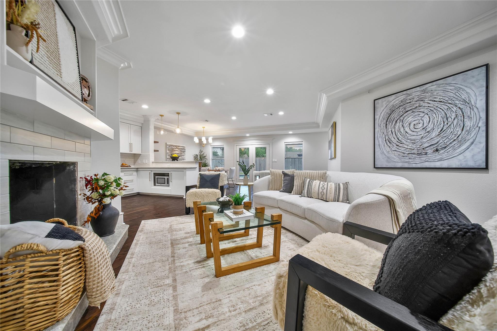 2102 Brimberry Street