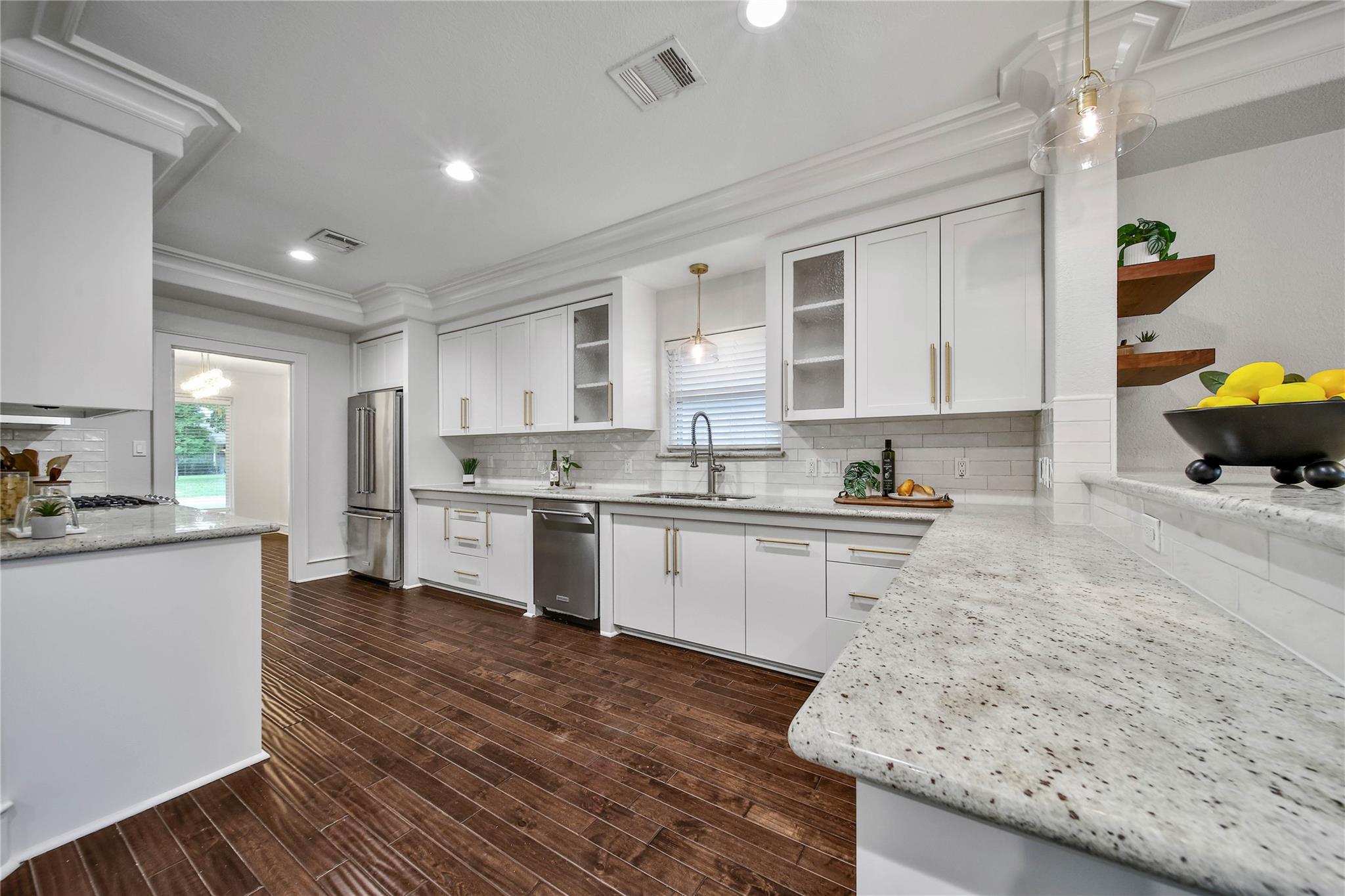 2102 Brimberry Street