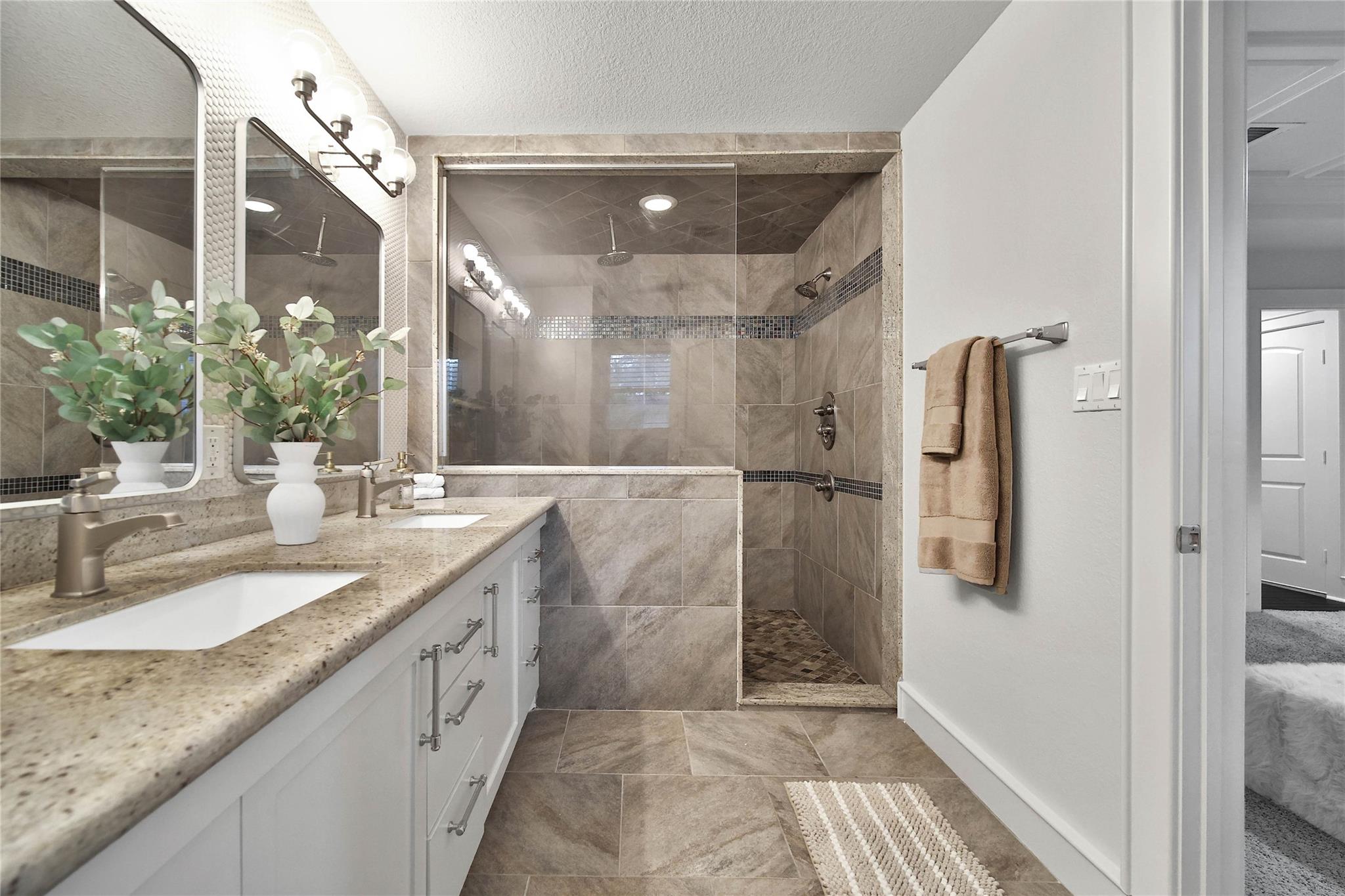 2102 Brimberry Street