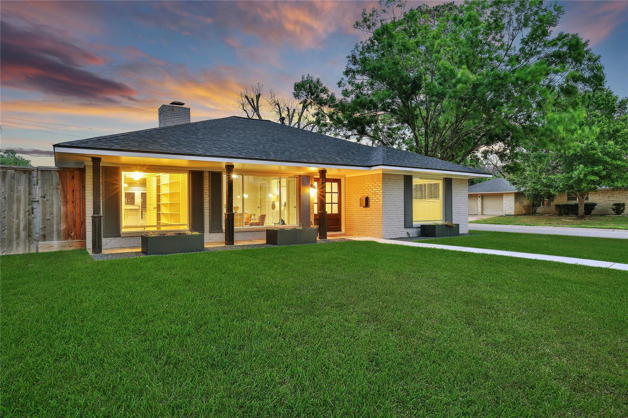 2102 Brimberry Street