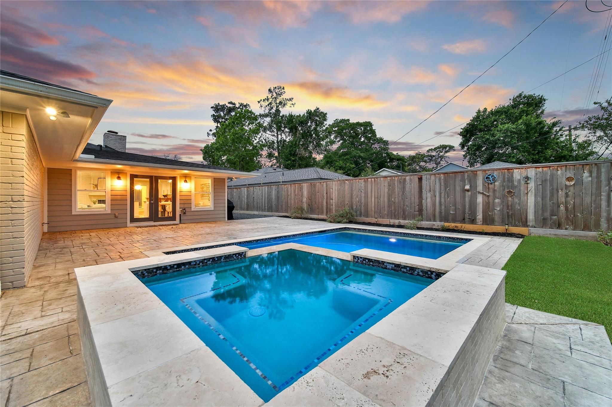 2102 Brimberry Street