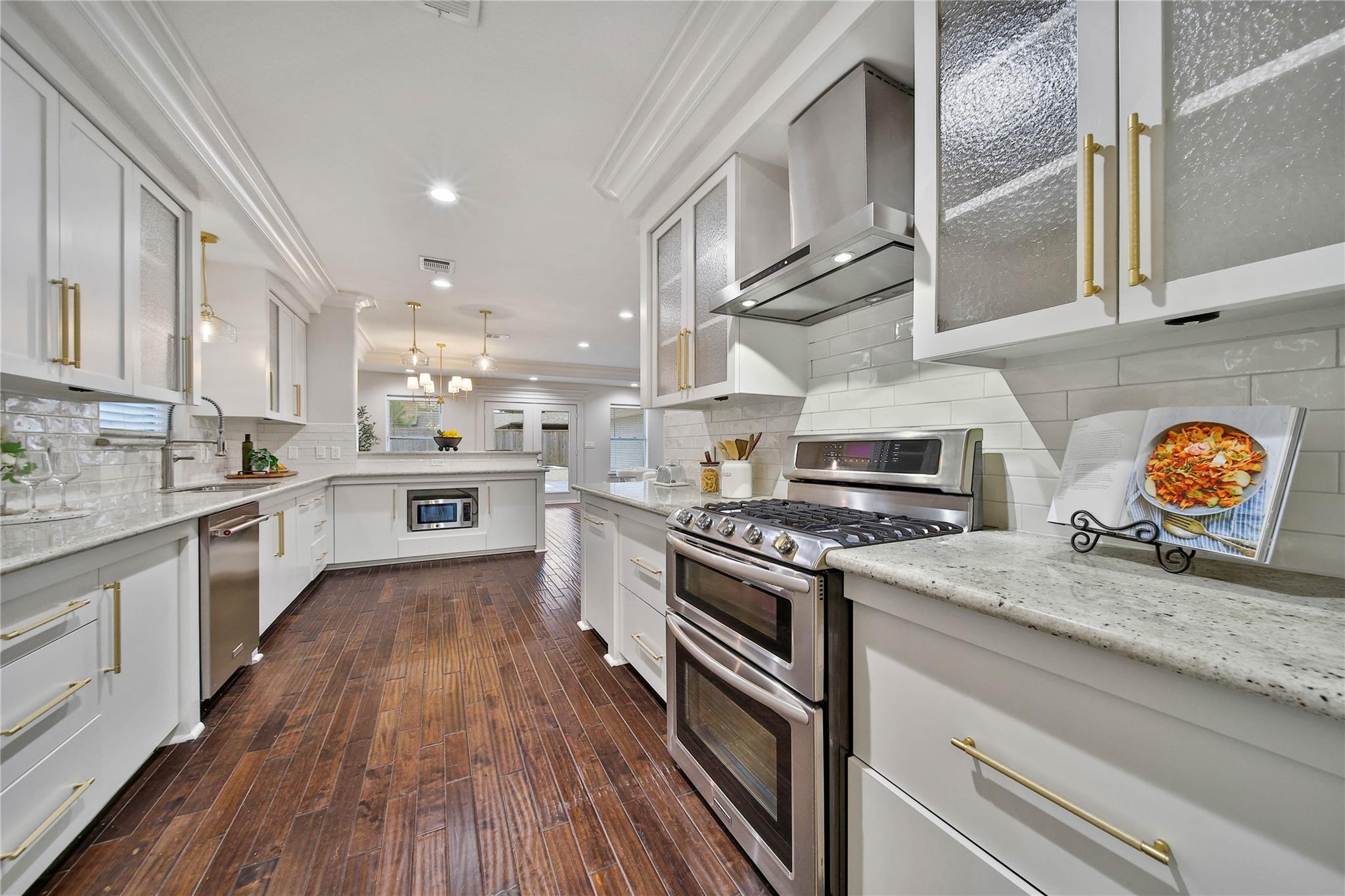 2102 Brimberry Street