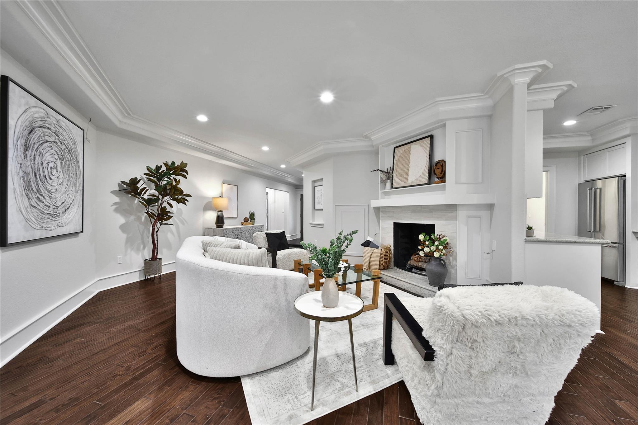 2102 Brimberry Street