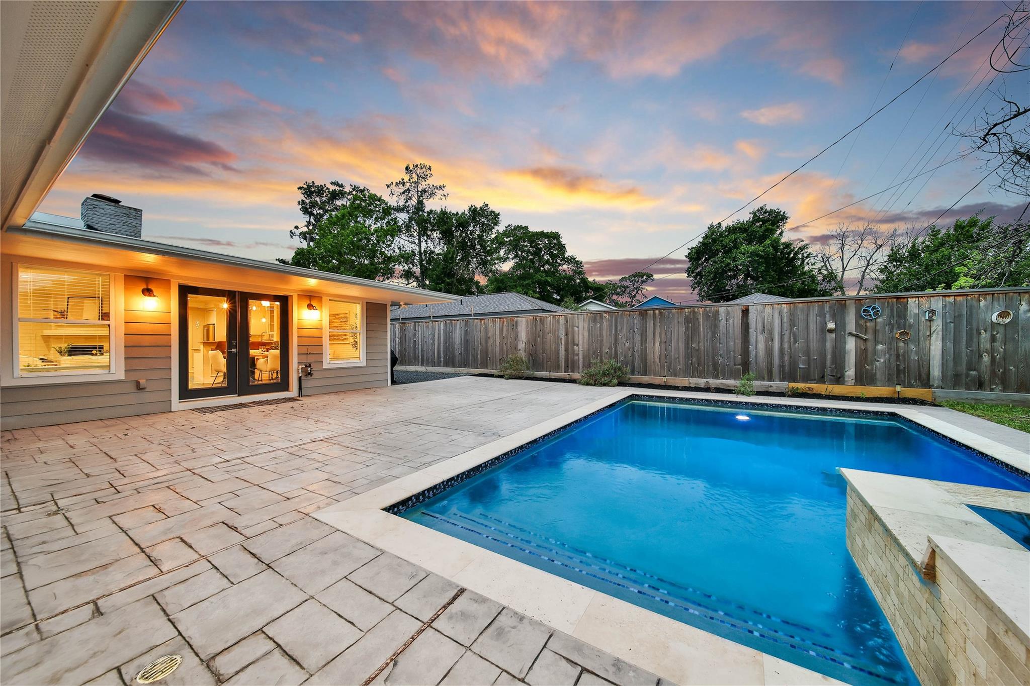 2102 Brimberry Street