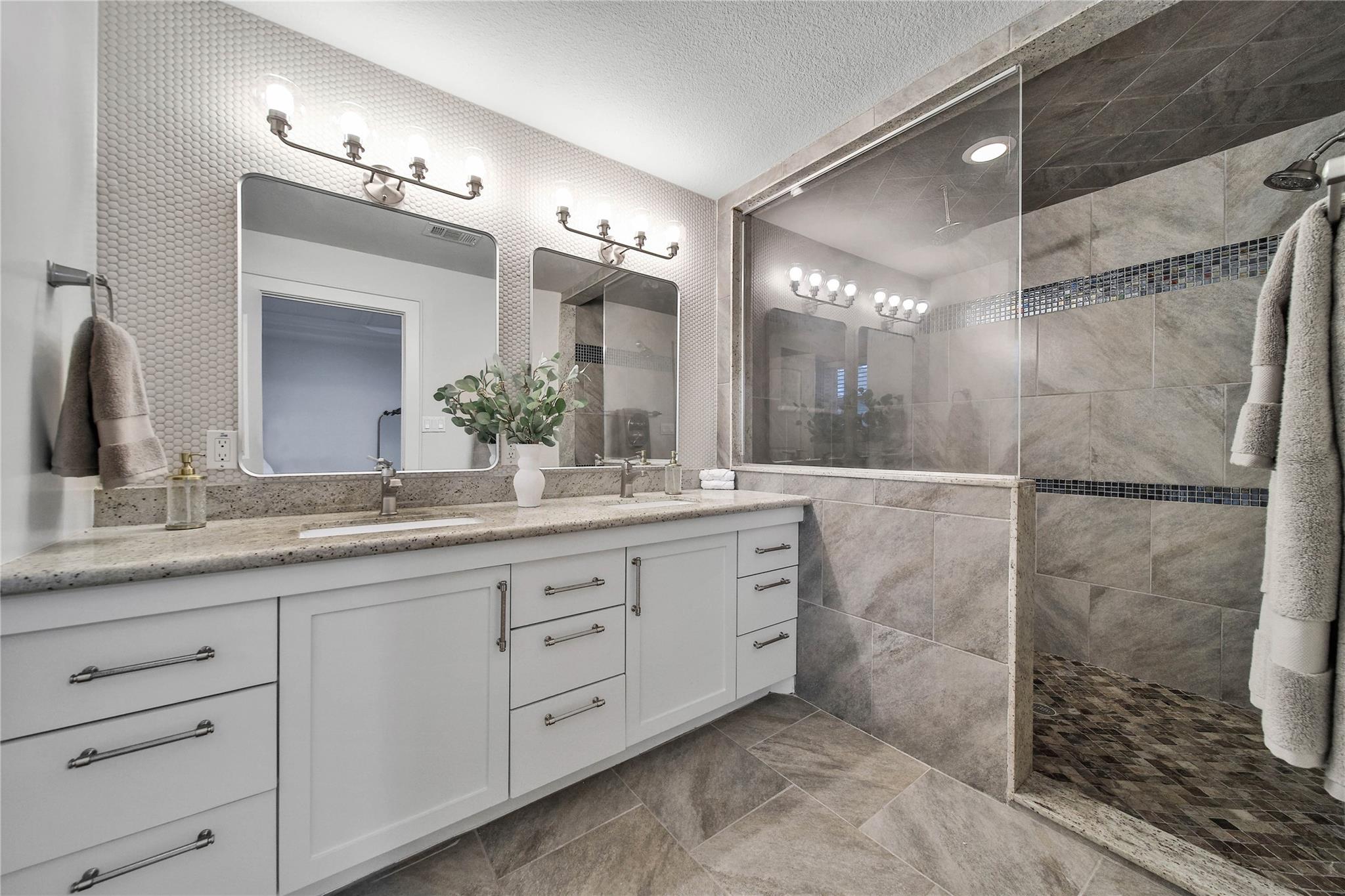 2102 Brimberry Street