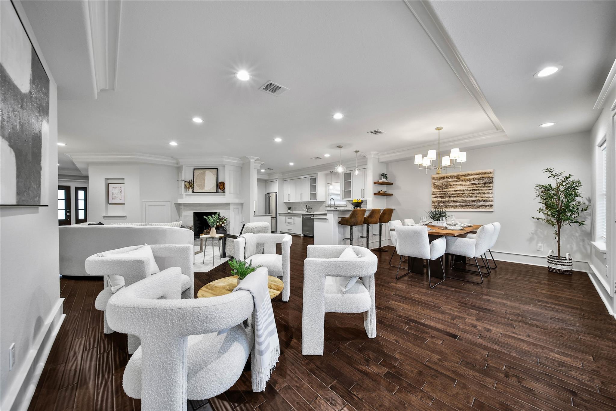 2102 Brimberry Street