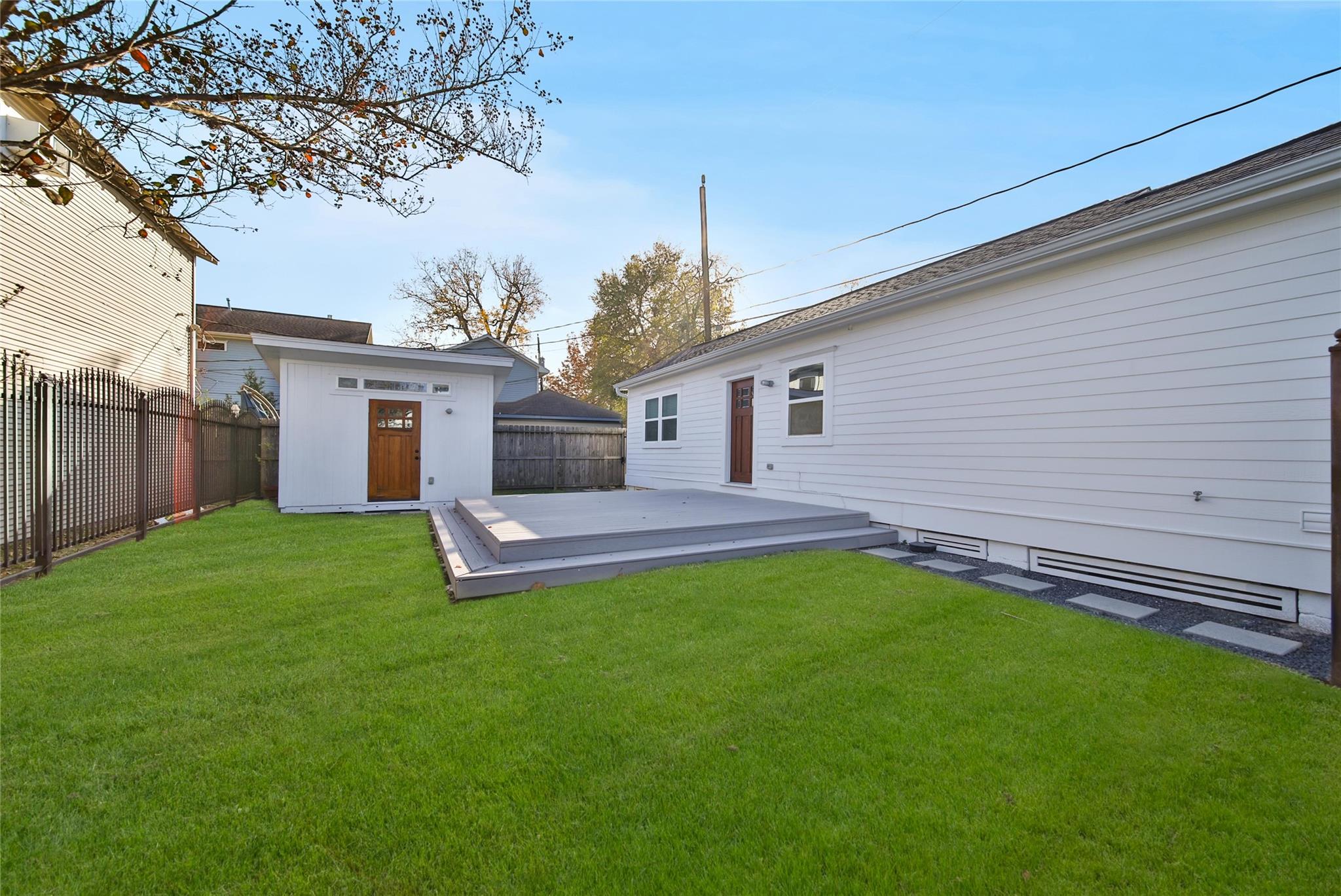 520 W 15th Street