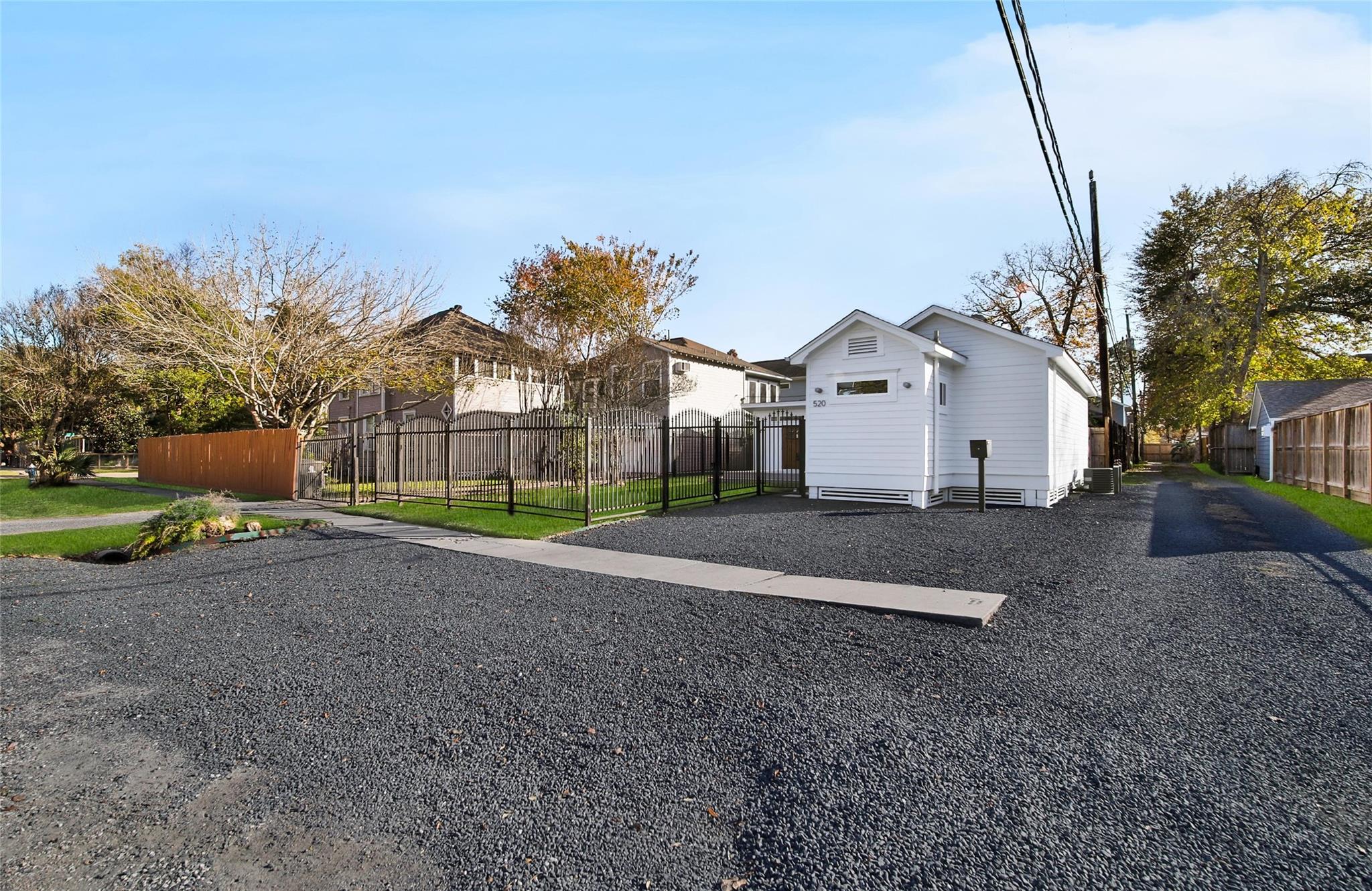 520 W 15th Street
