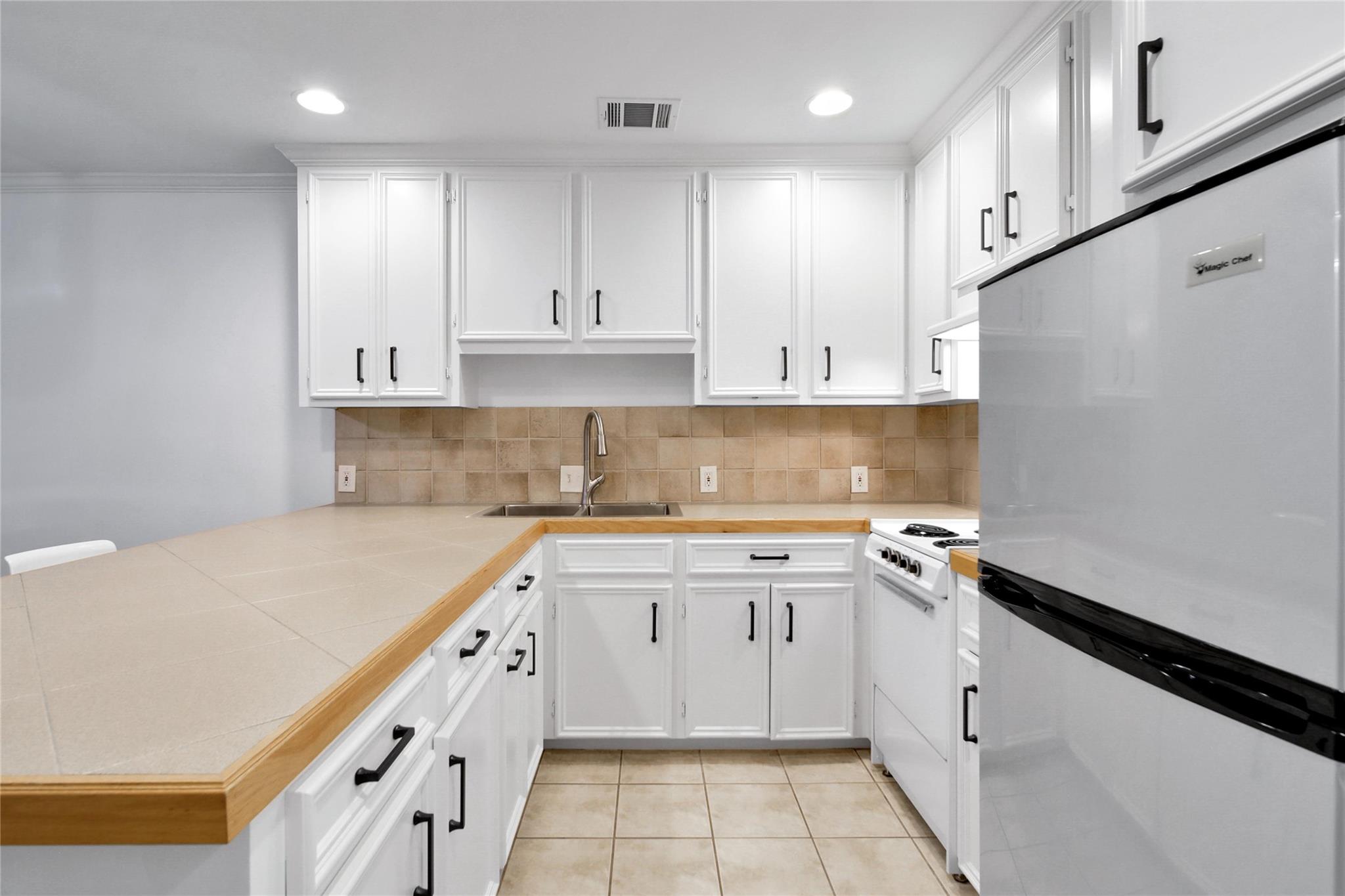 520 W 15th Street