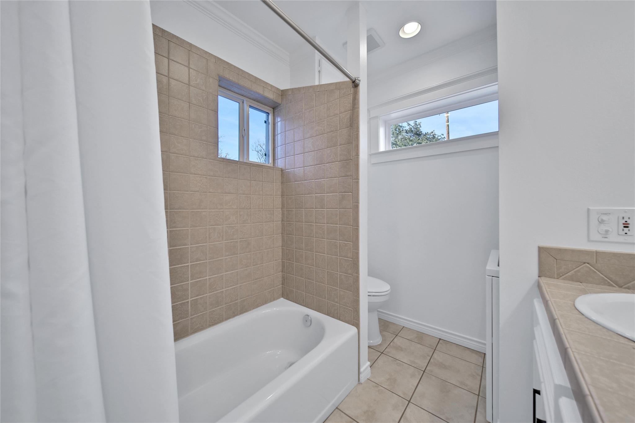 520 W 15th Street