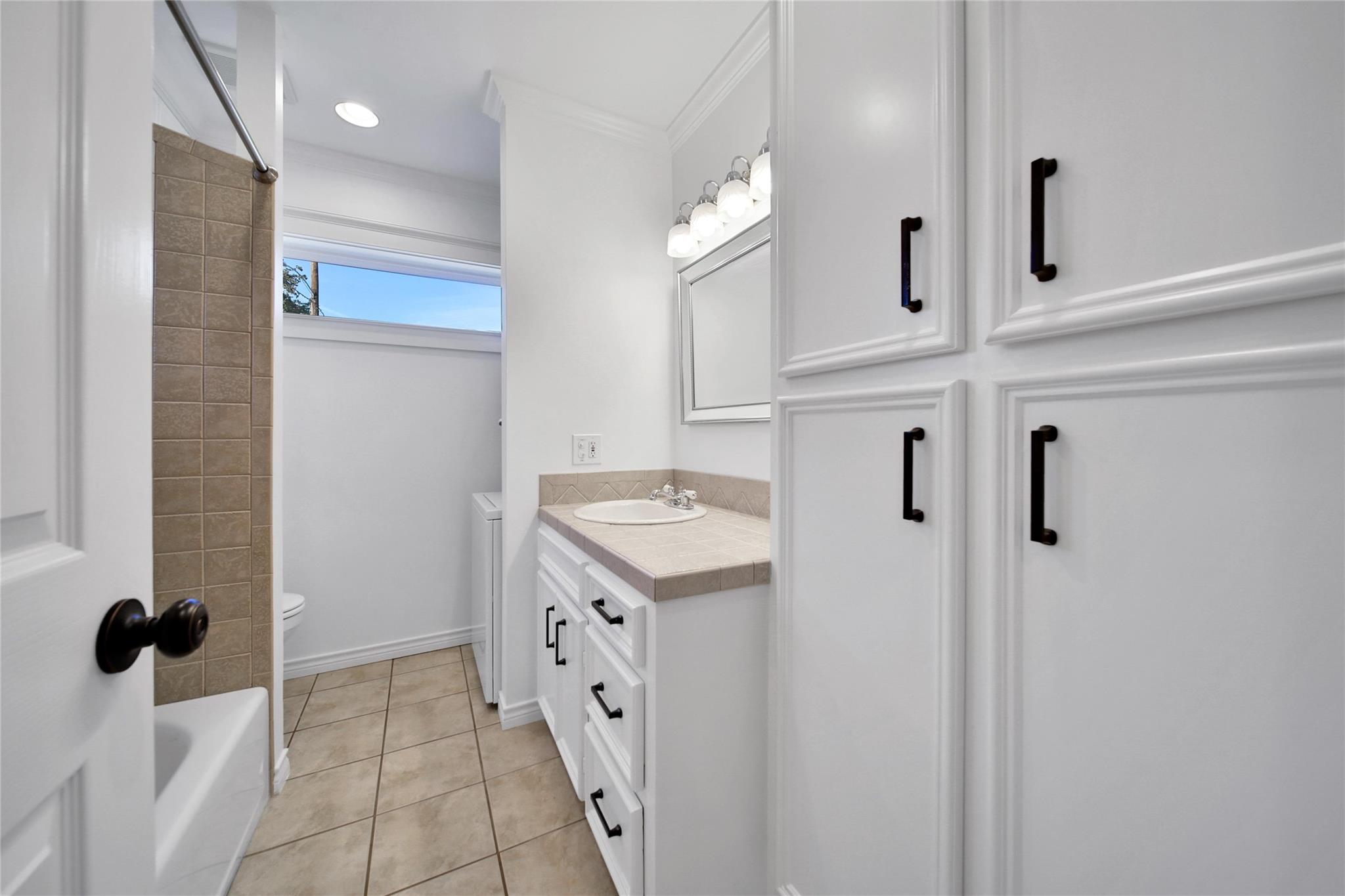 520 W 15th Street