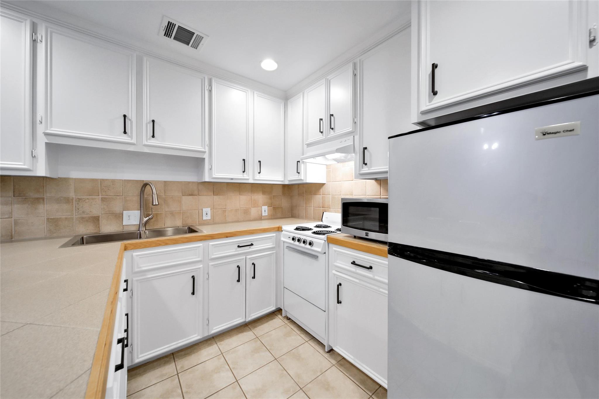 520 W 15th Street