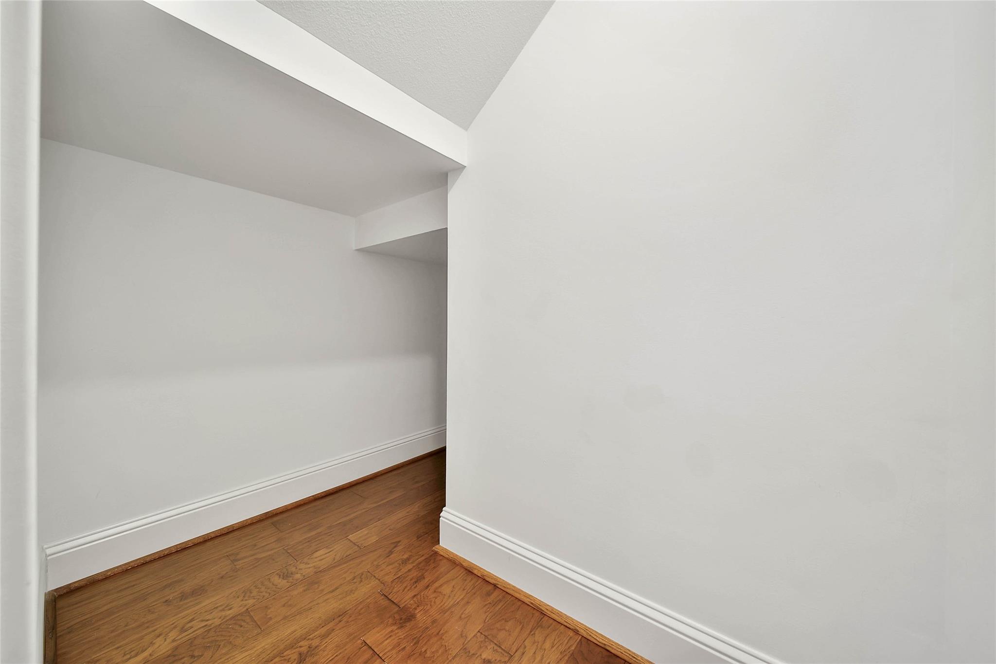 1236 Chamboard Lane