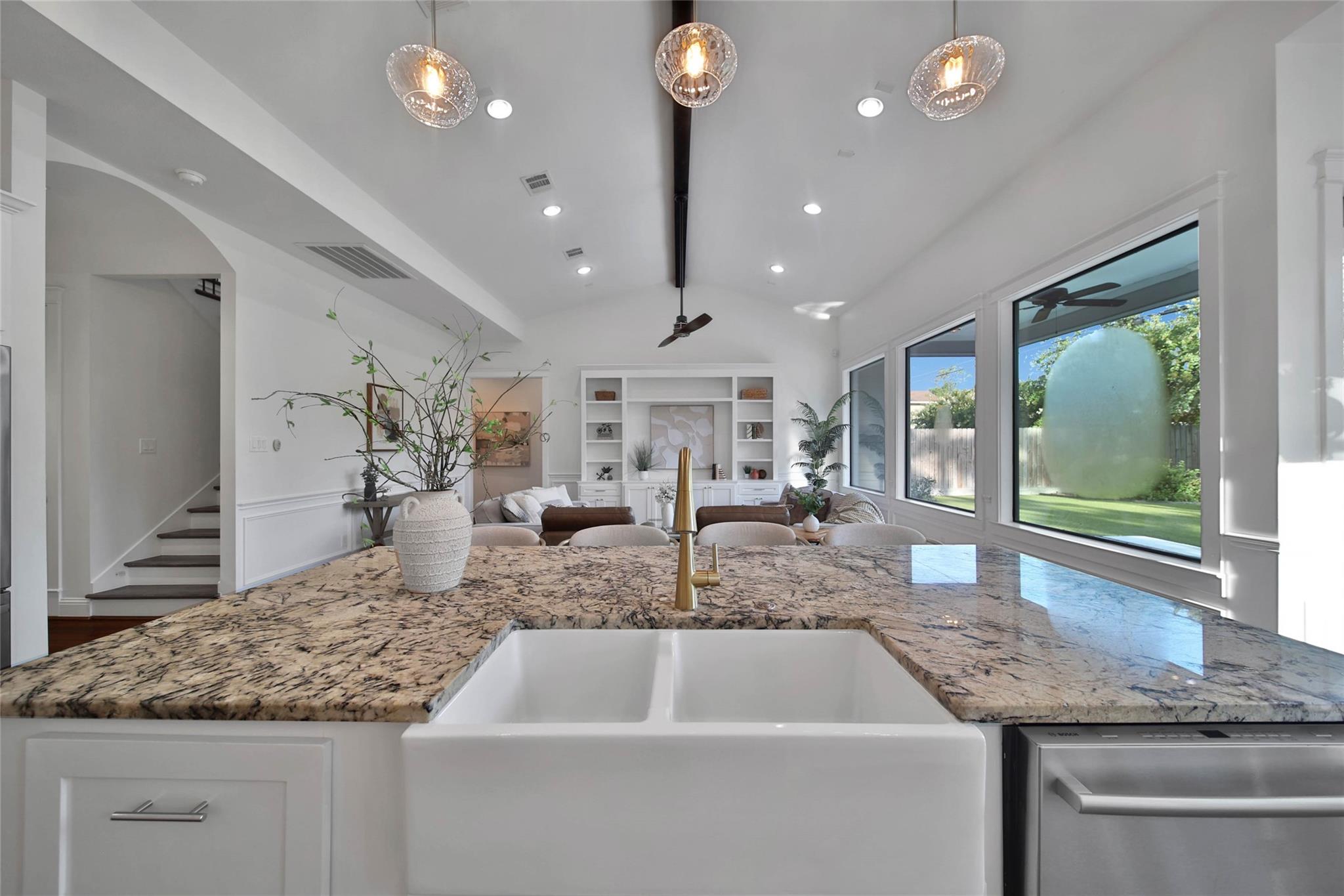 1236 Chamboard Lane