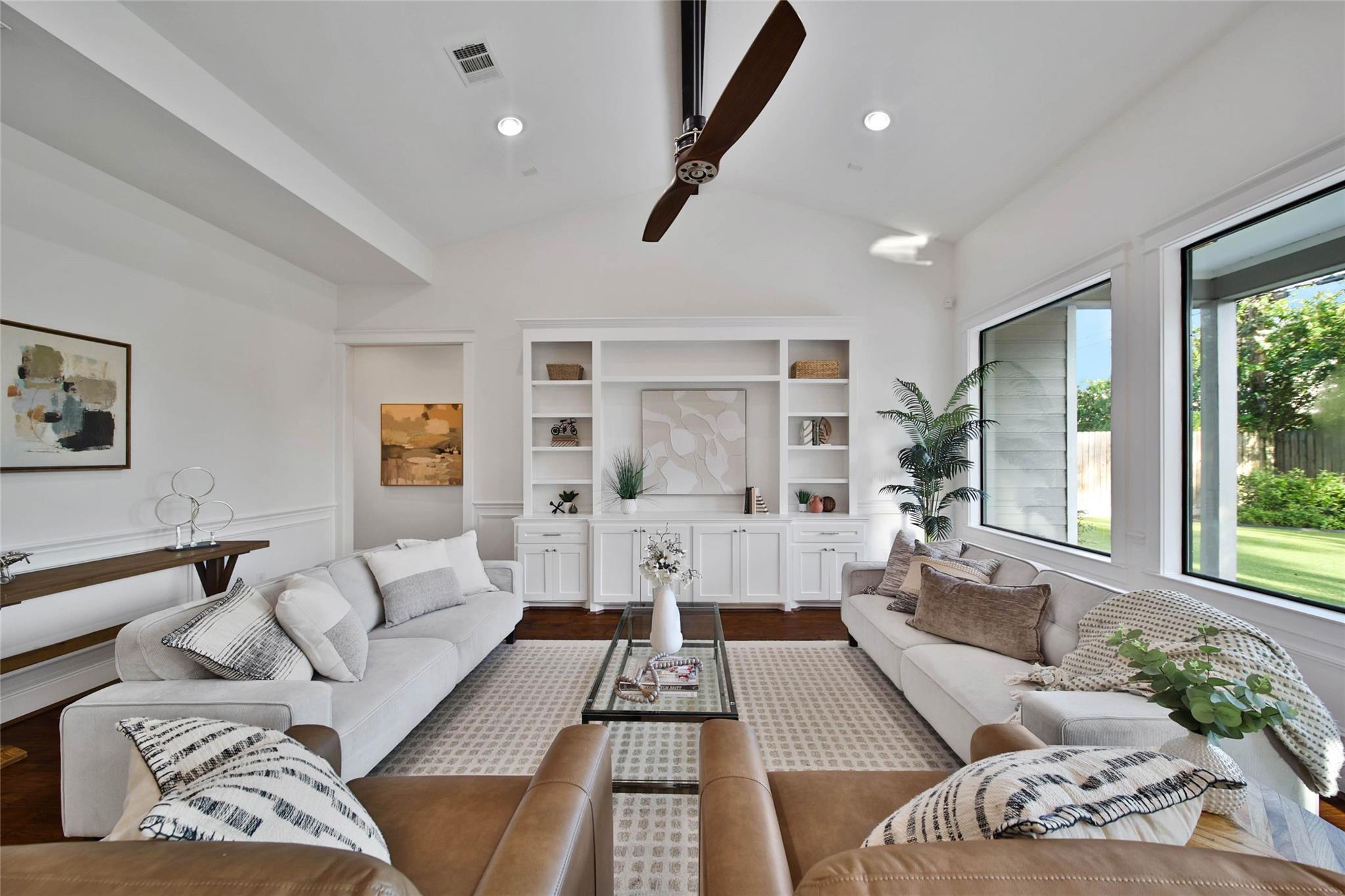 1236 Chamboard Lane