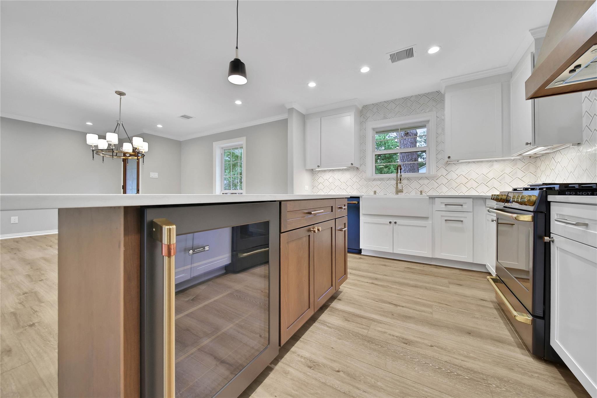 1146 Chamboard Lane