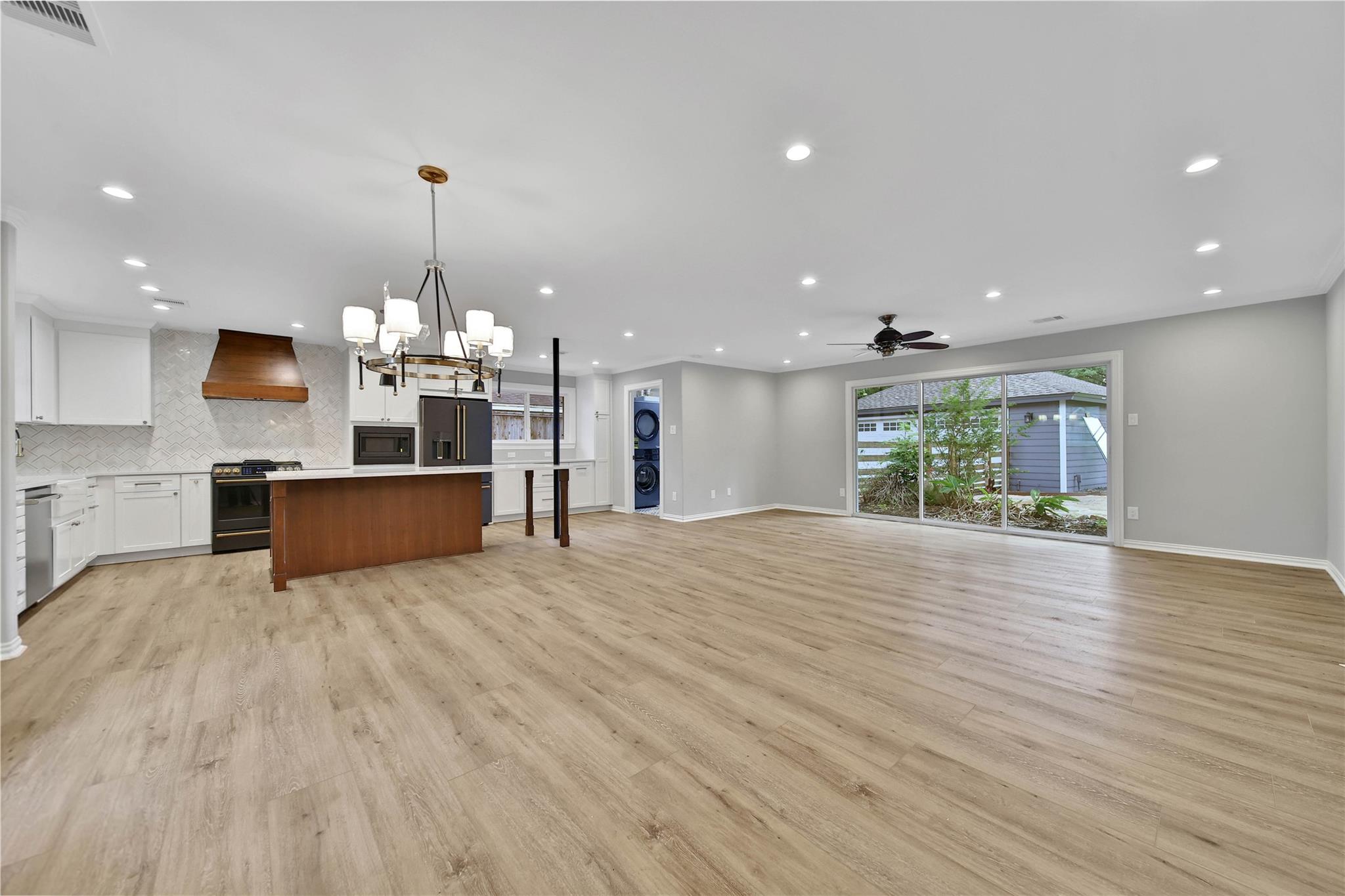 1146 Chamboard Lane