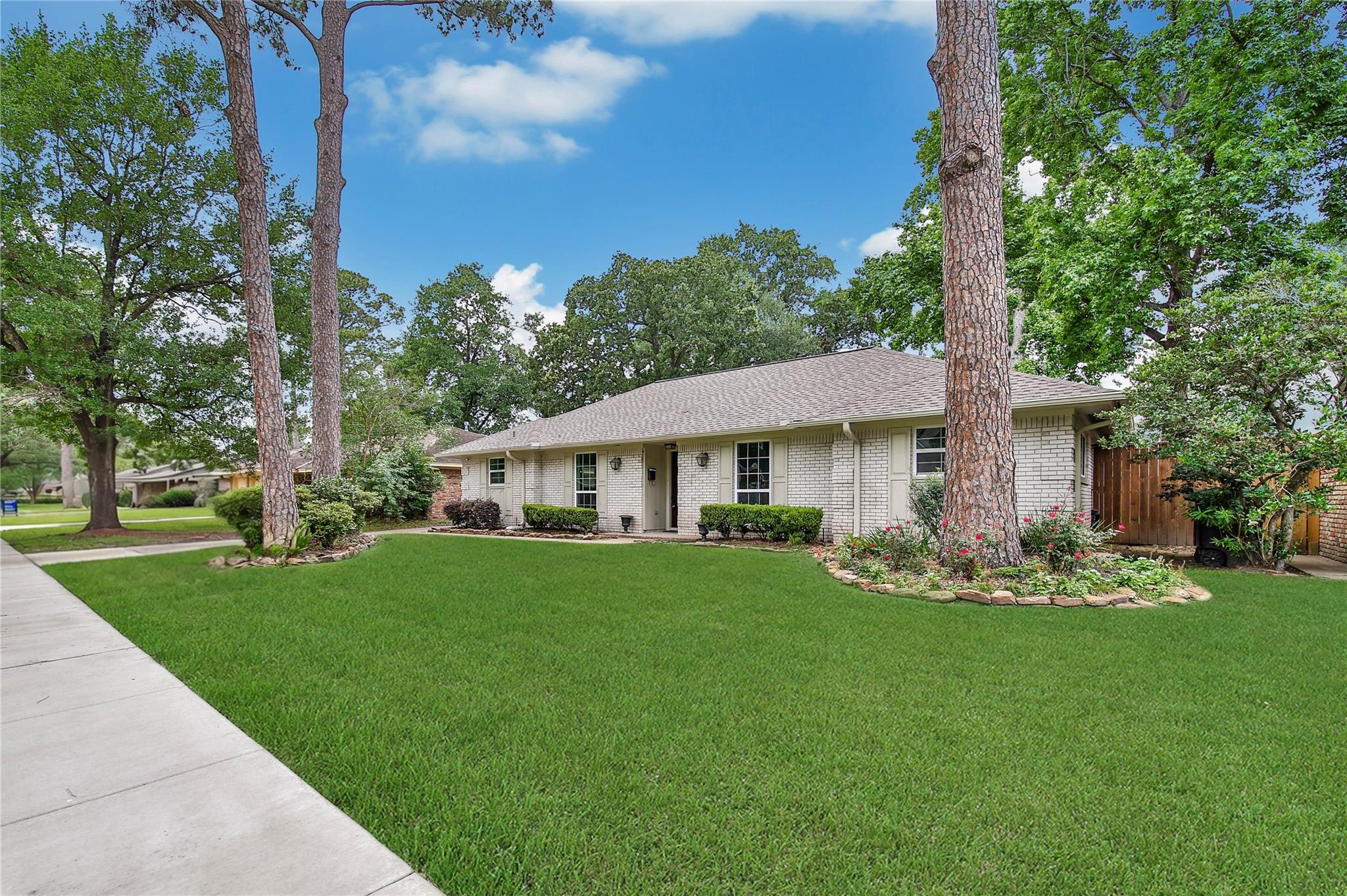 1146 Chamboard Lane