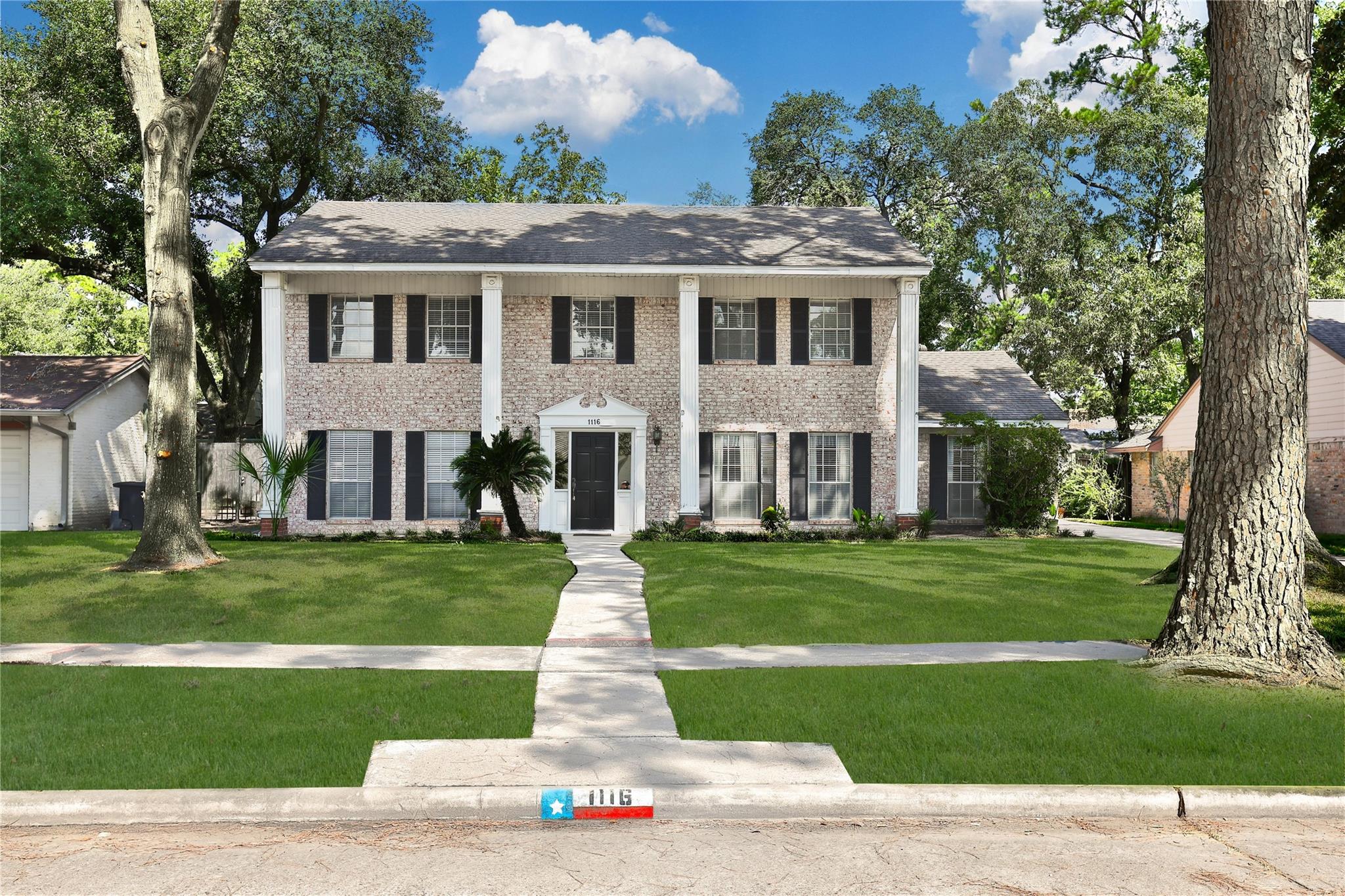 1116 Cheshire Lane