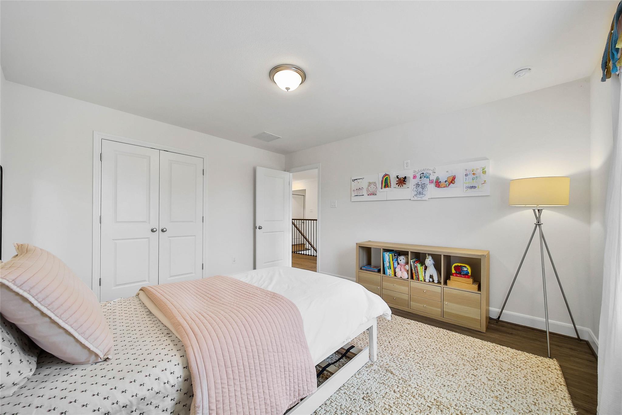 2554 Roy Circle