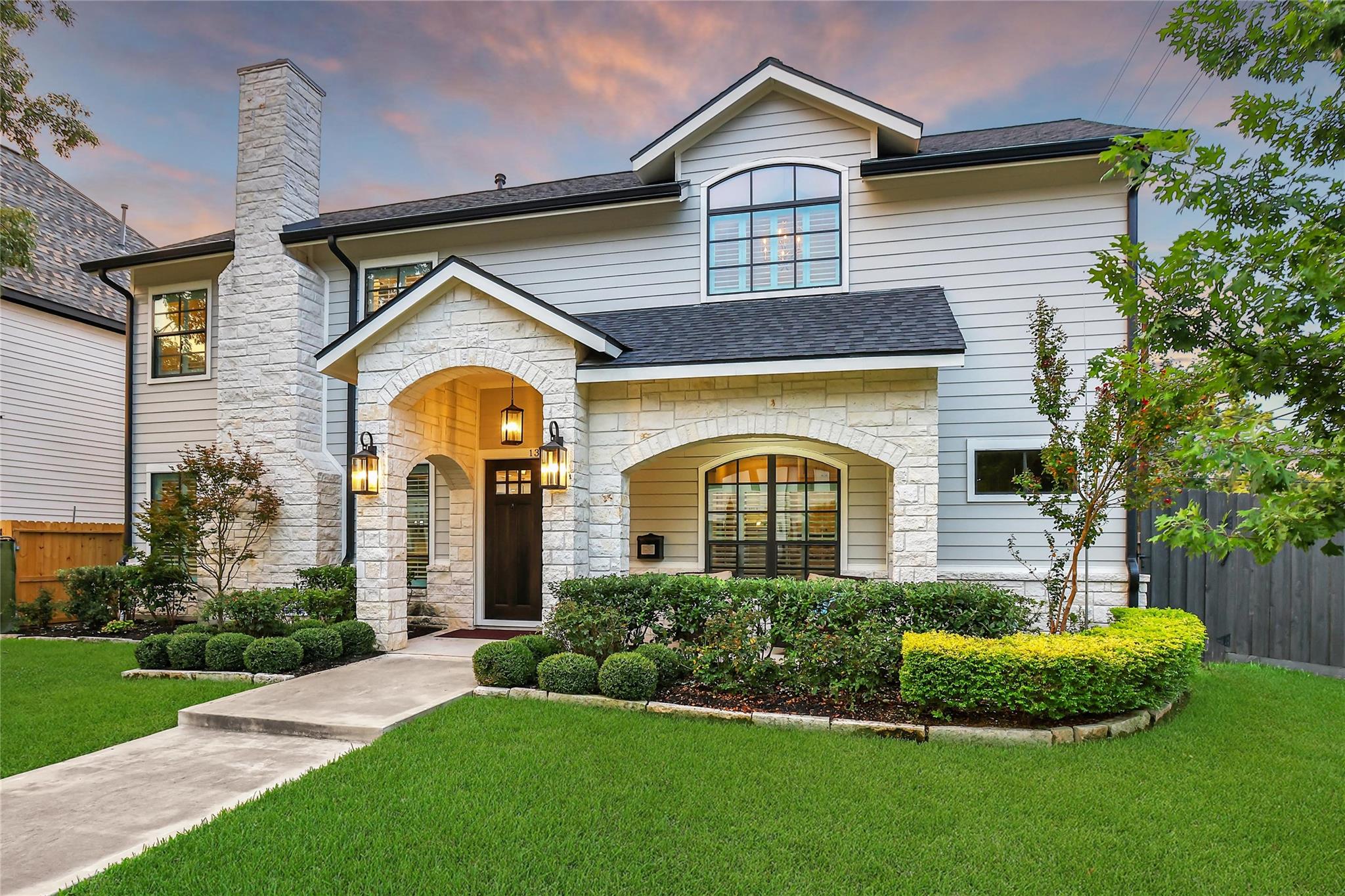 1353 Chantilly Lane