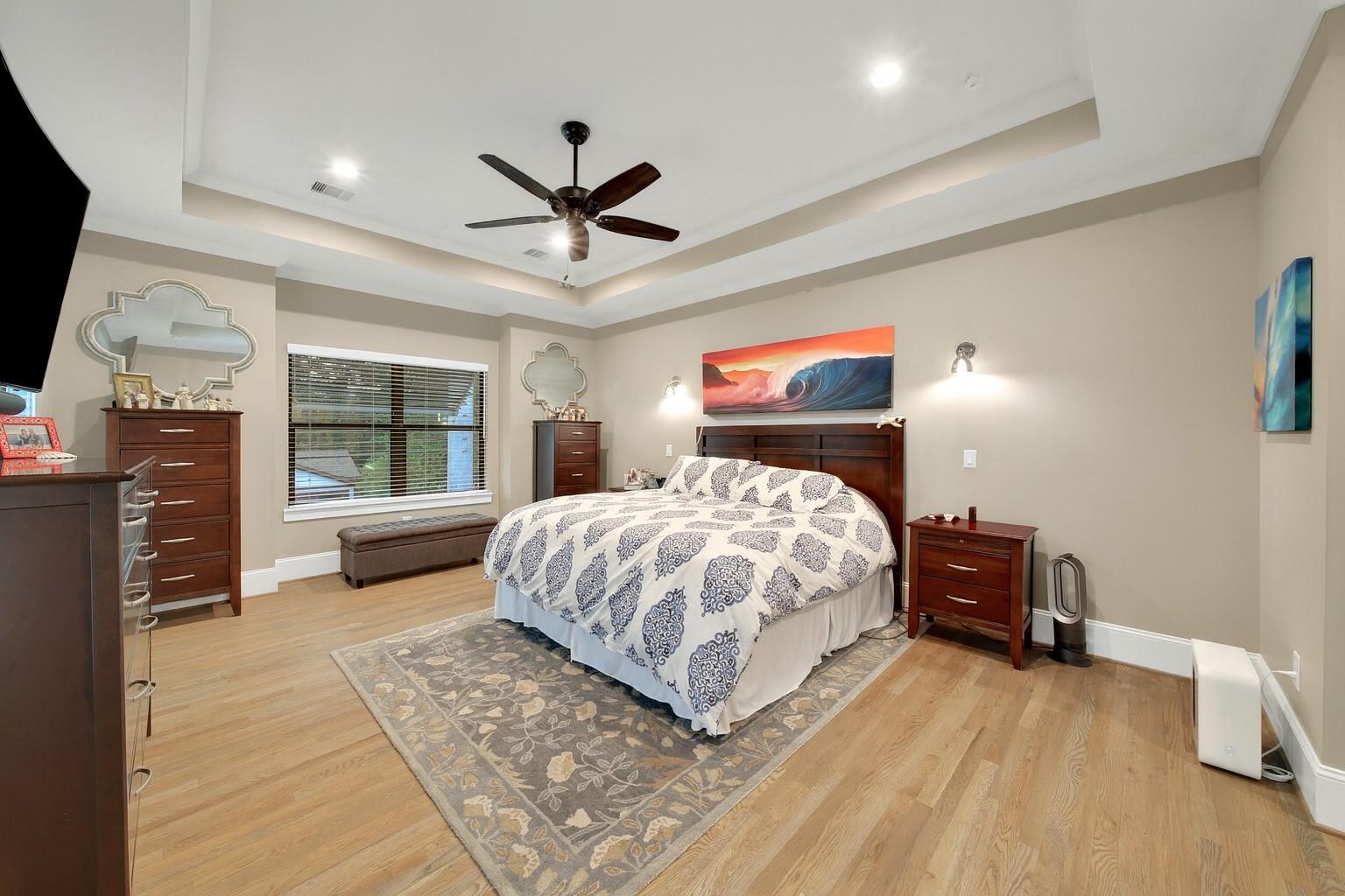 1353 Chantilly Lane