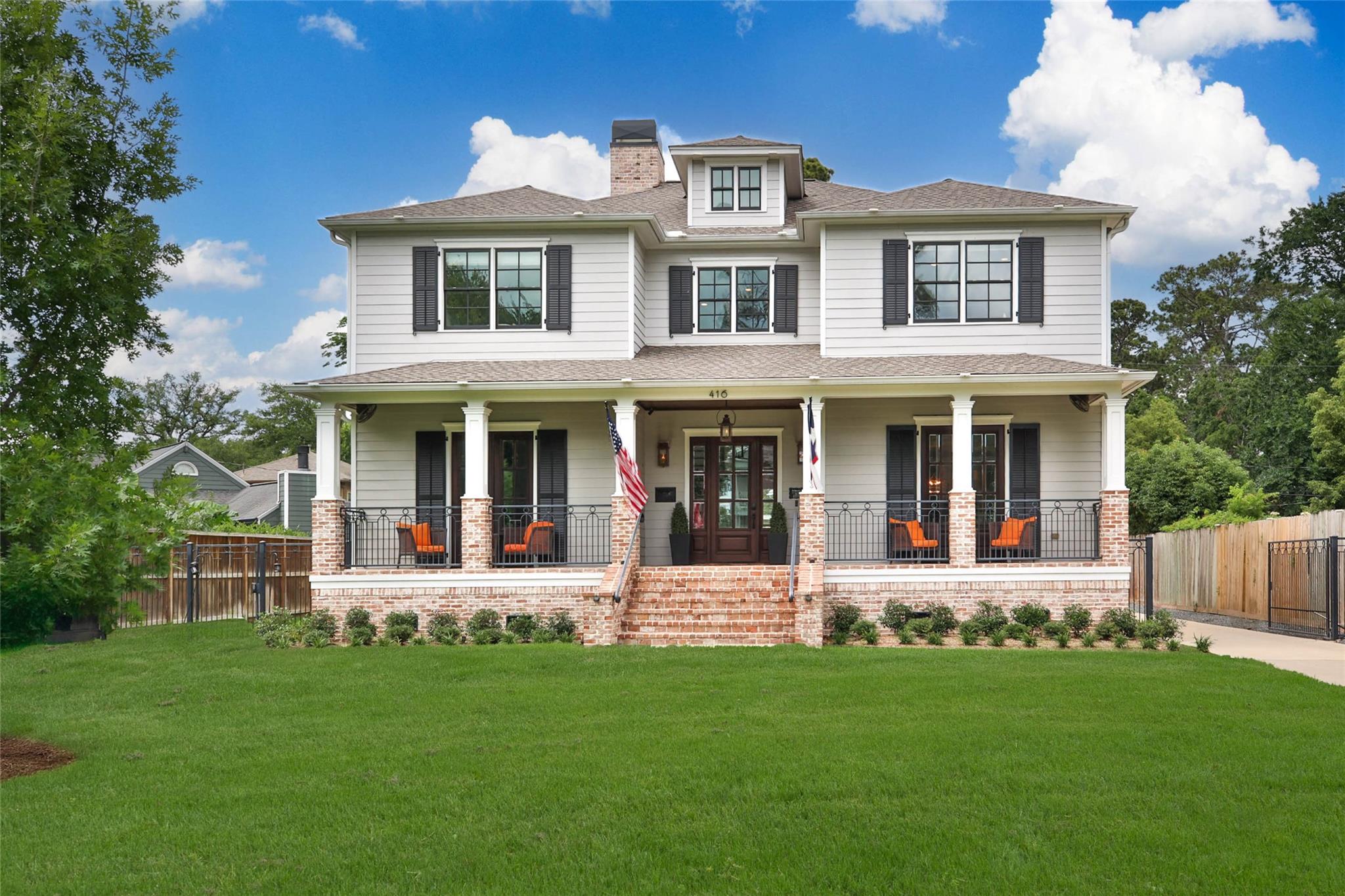 416 W 33rd Street