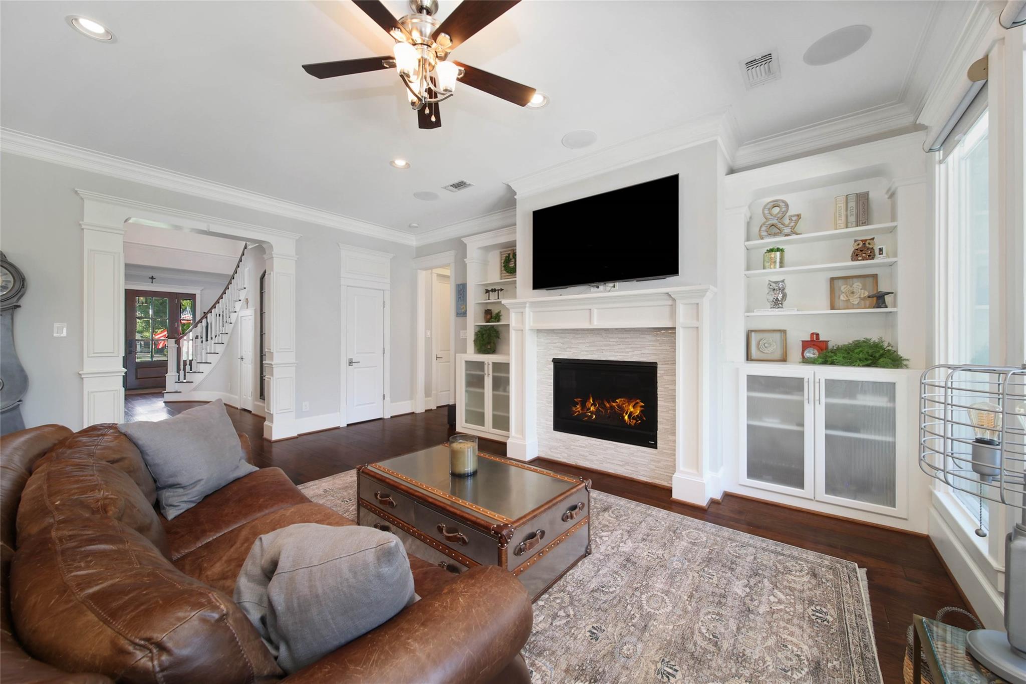 416 W 33rd Street